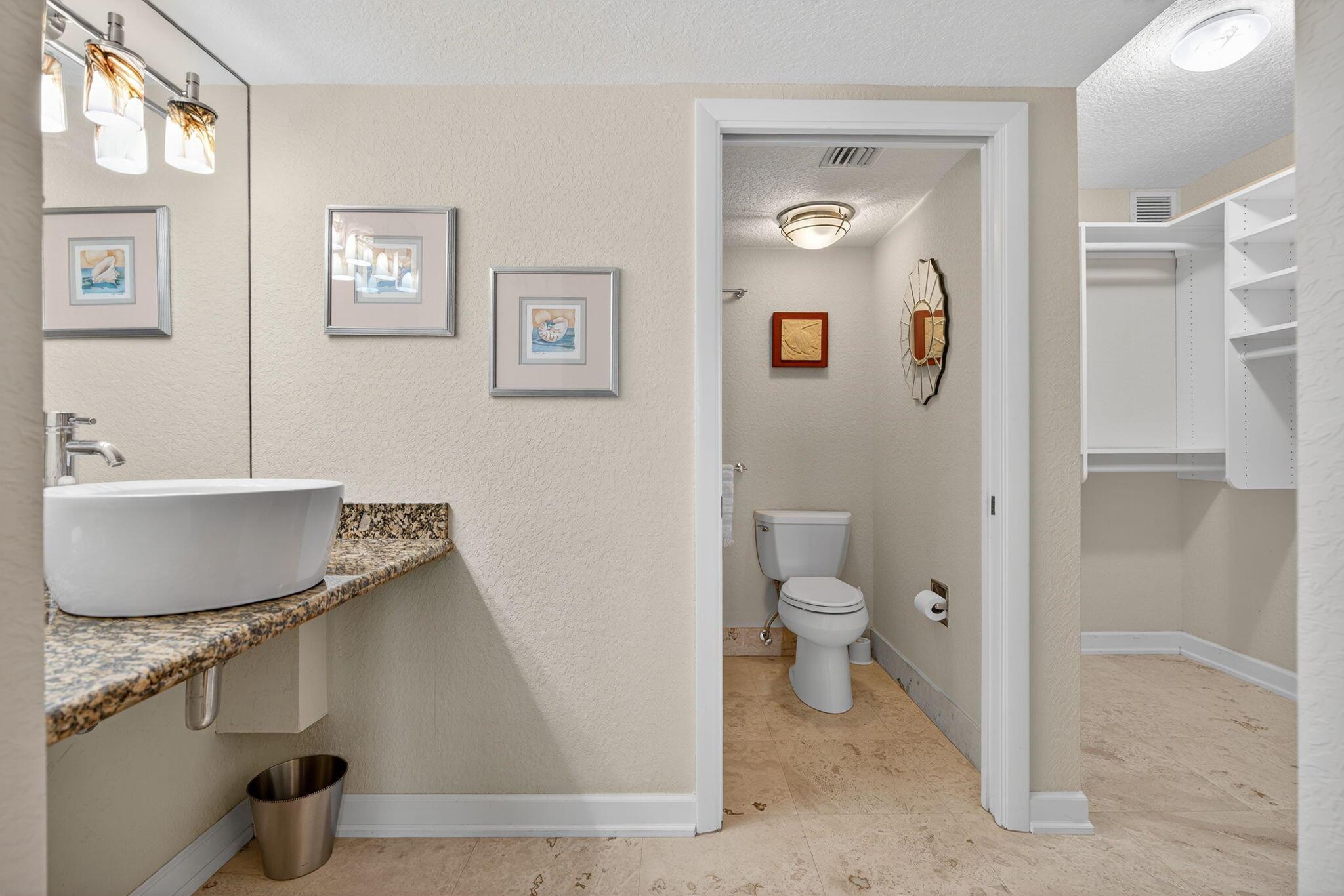 401 Ocean Blfs Blvd #205 Jupiter, FL 33477