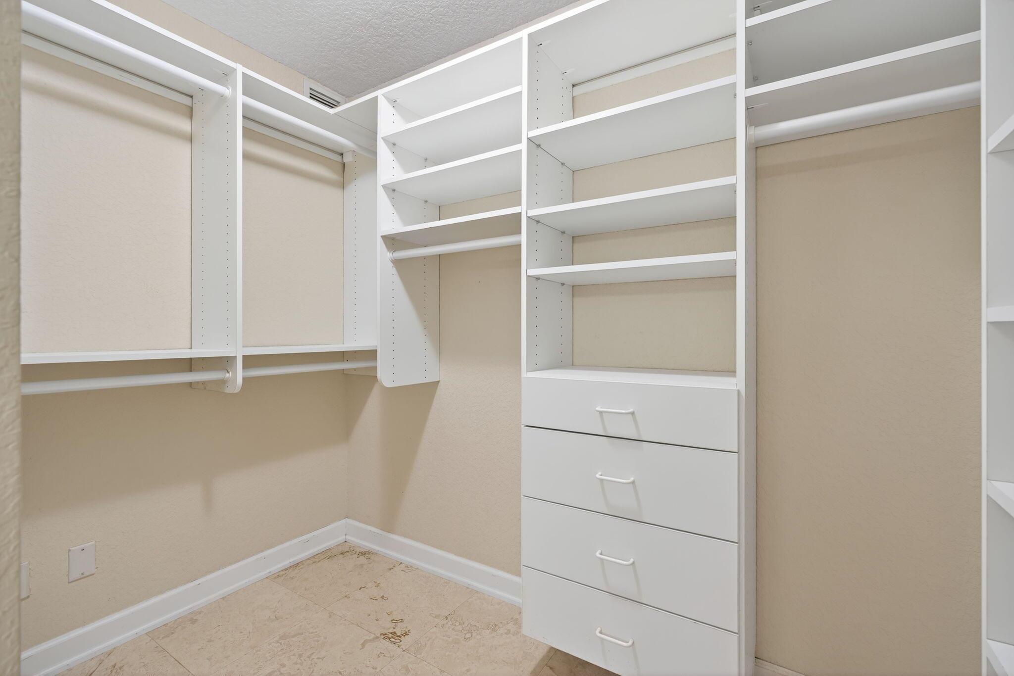 401 Ocean Blfs Blvd #205 Jupiter, FL 33477