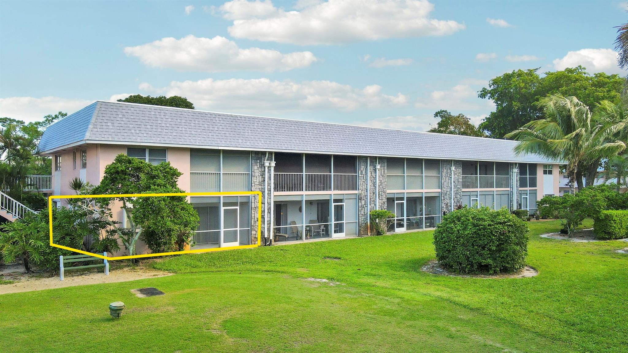 18081 SE Country Clb Dr #13-125