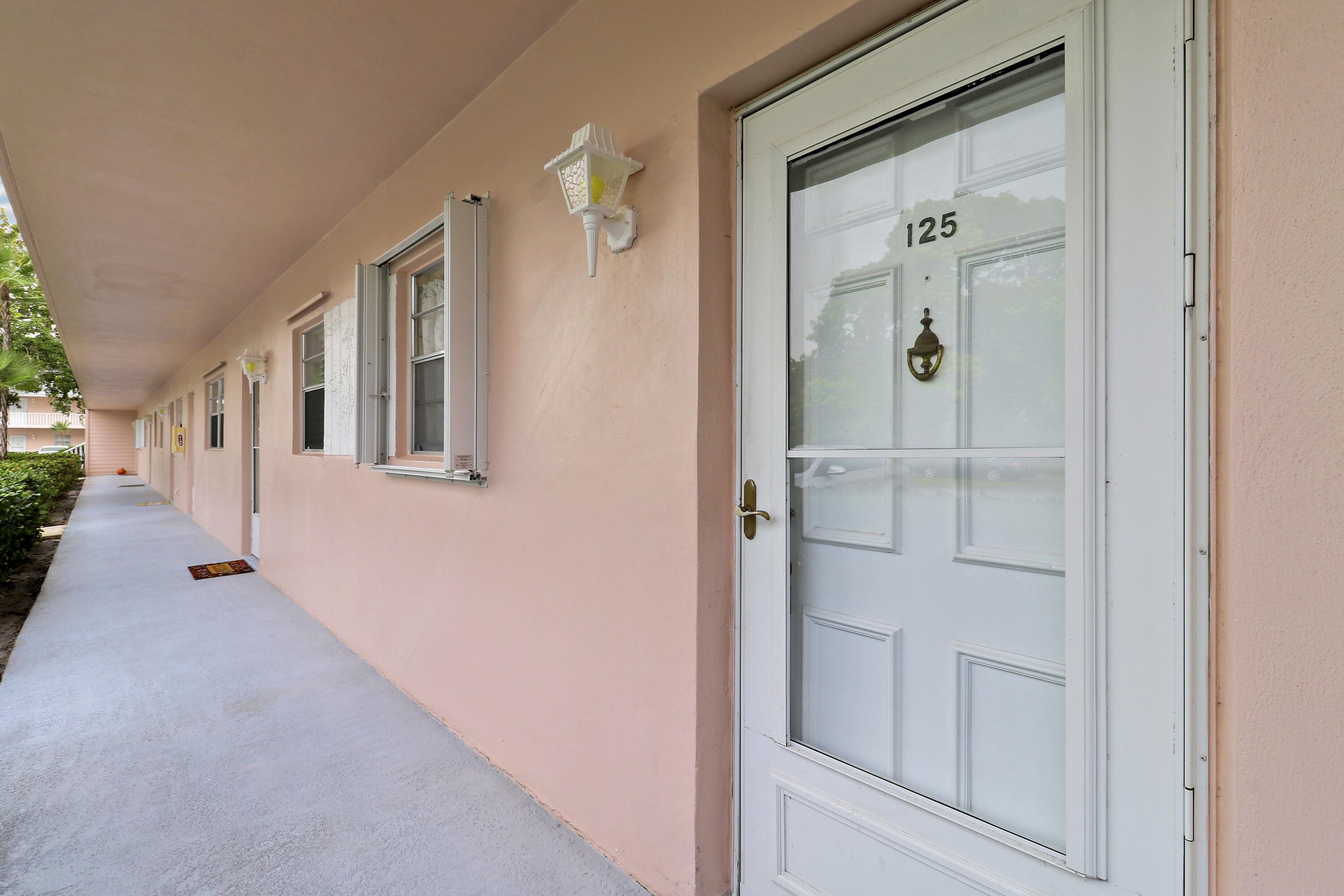 18081 SE Country Clb Dr #13-125 Jupiter, FL 33469