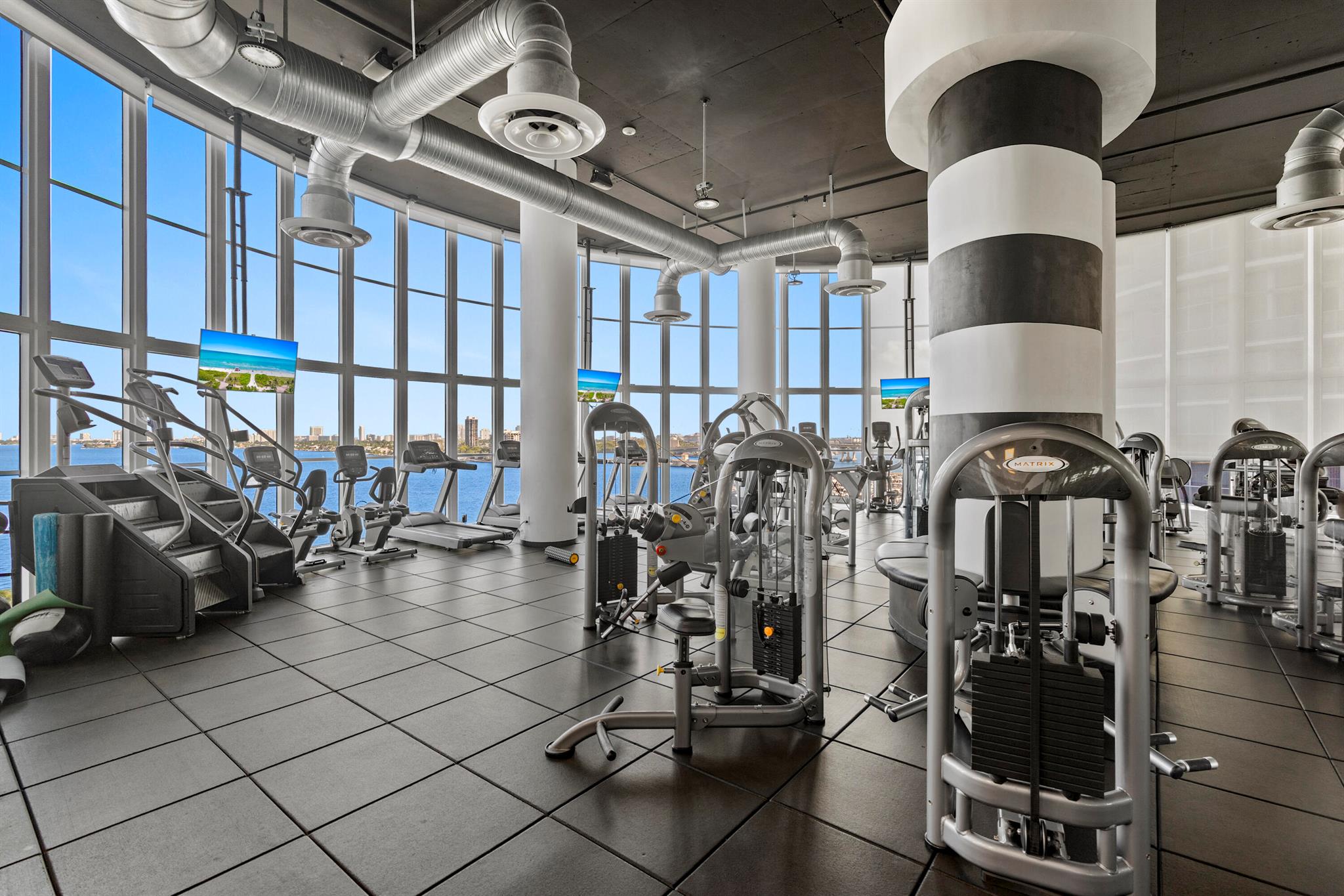 image 1800 Club Condo30