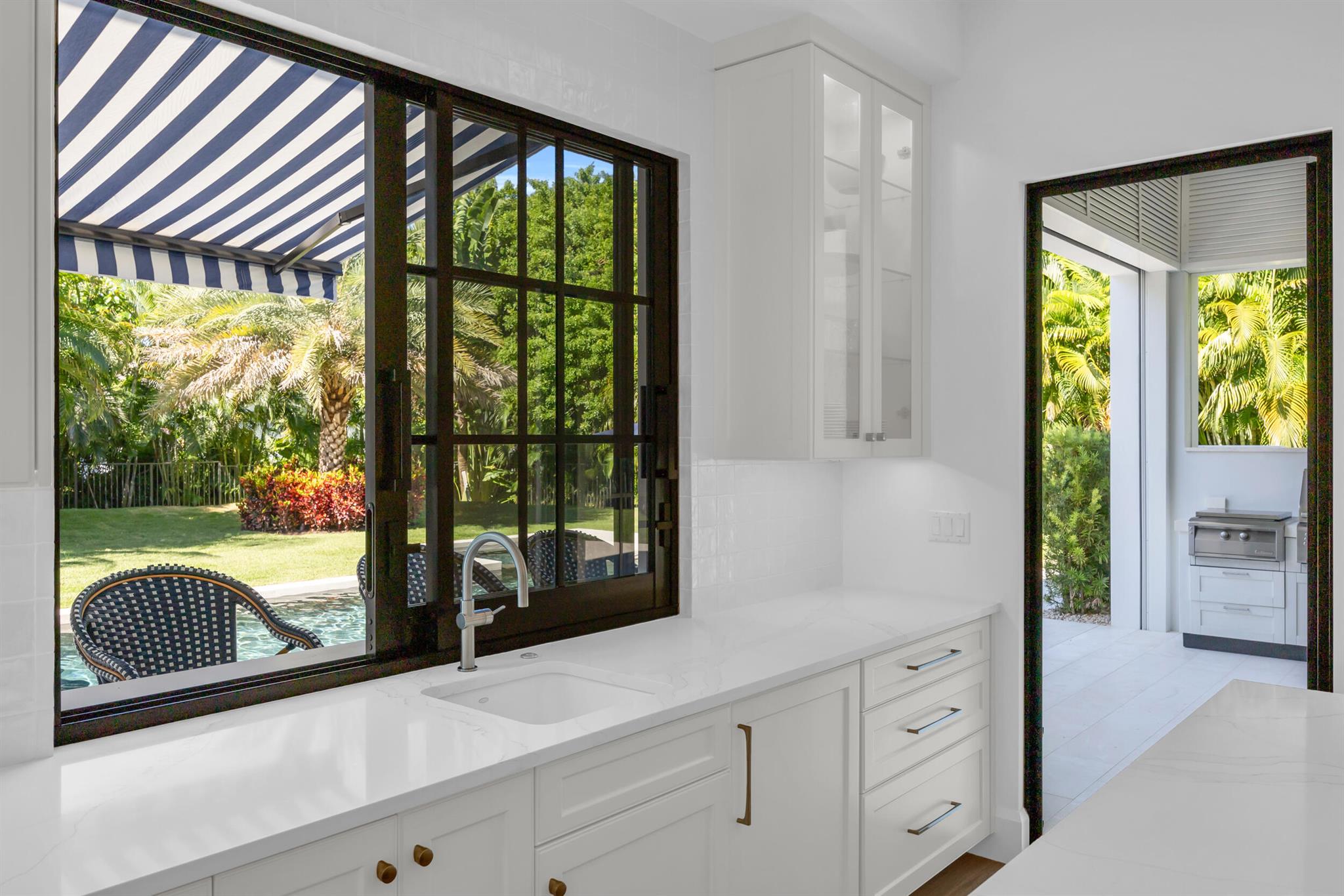 44 S Beach Rd Jupiter Island, FL 33455