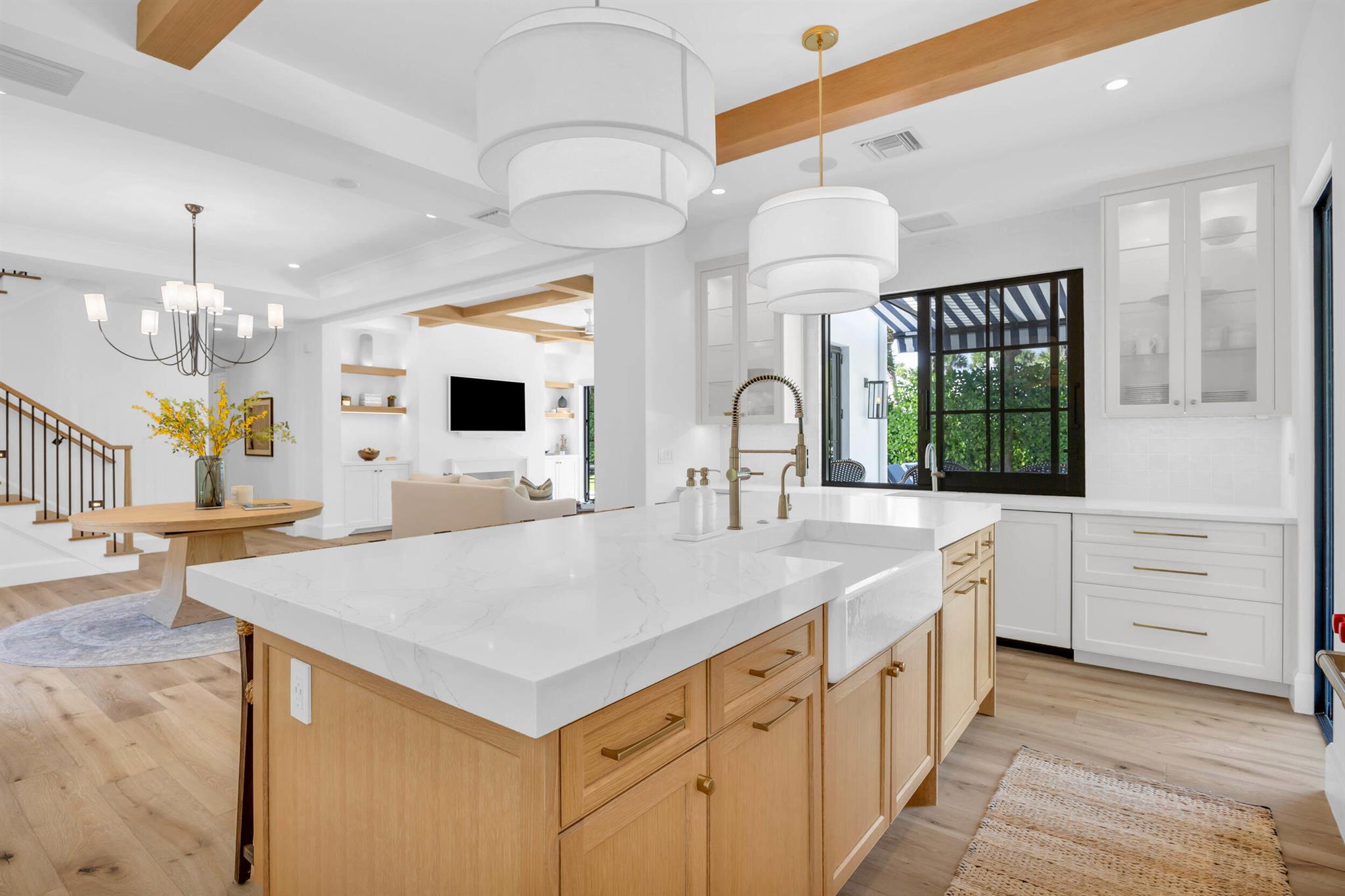 44 S Beach Rd Jupiter Island, FL 33455