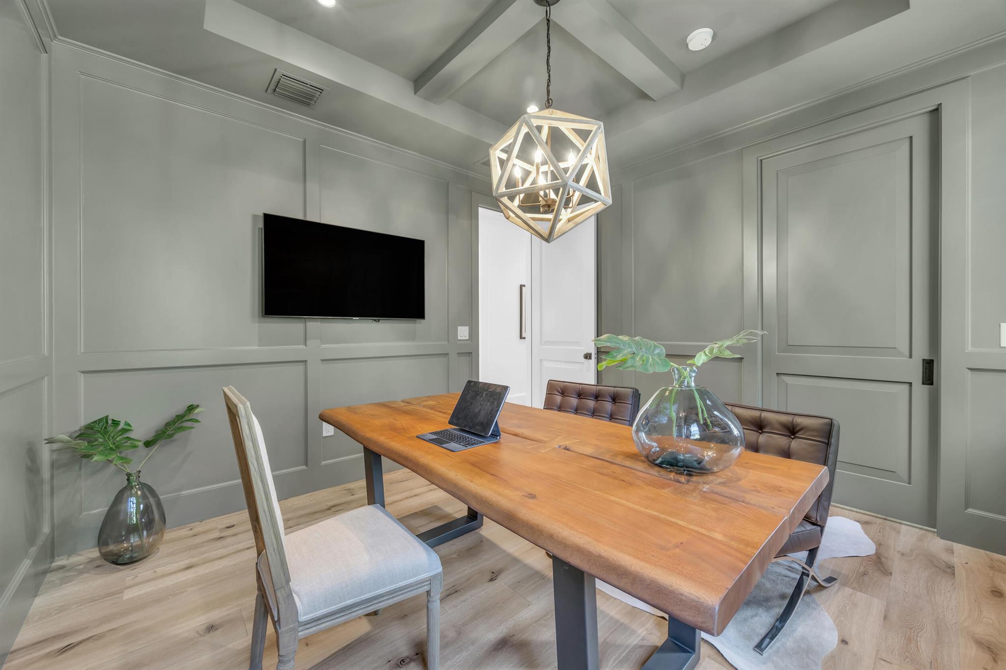 44 S Beach Rd Jupiter Island, FL 33455