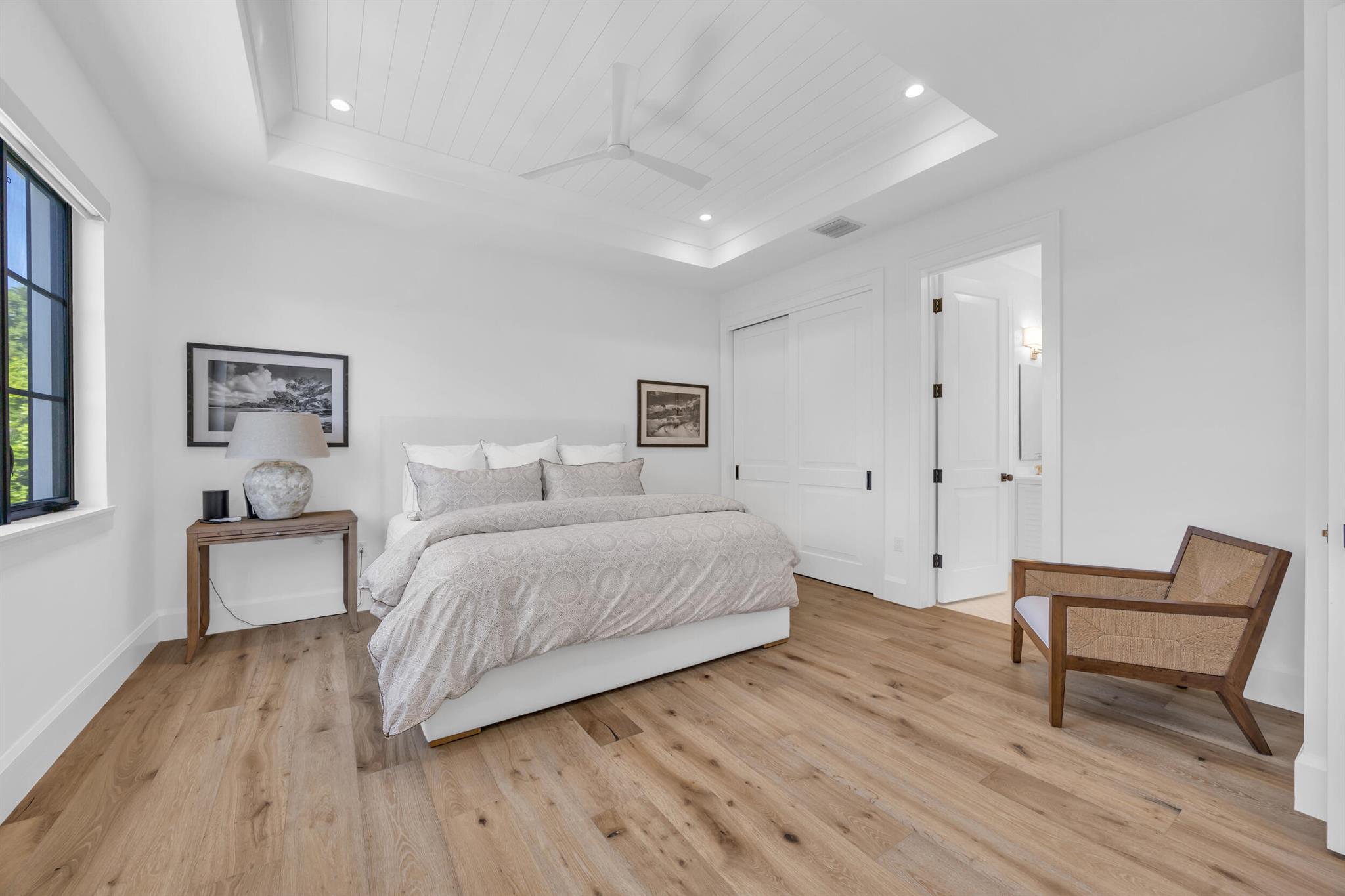 44 S Beach Rd Jupiter Island, FL 33455