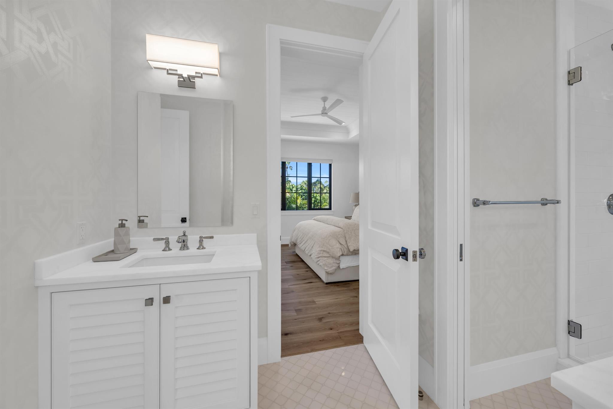 44 S Beach Rd Jupiter Island, FL 33455