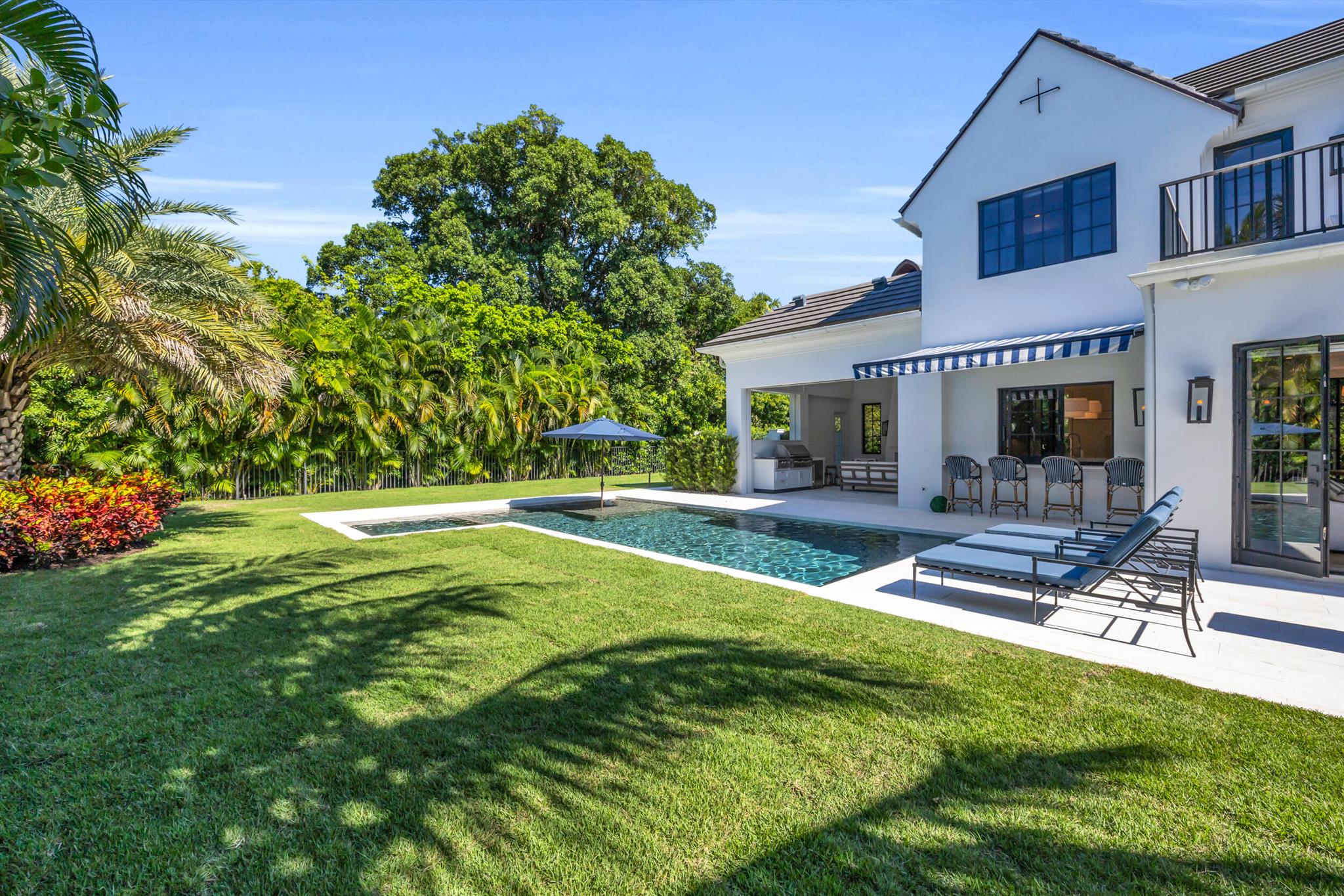 44 S Beach Rd Jupiter Island, FL 33455