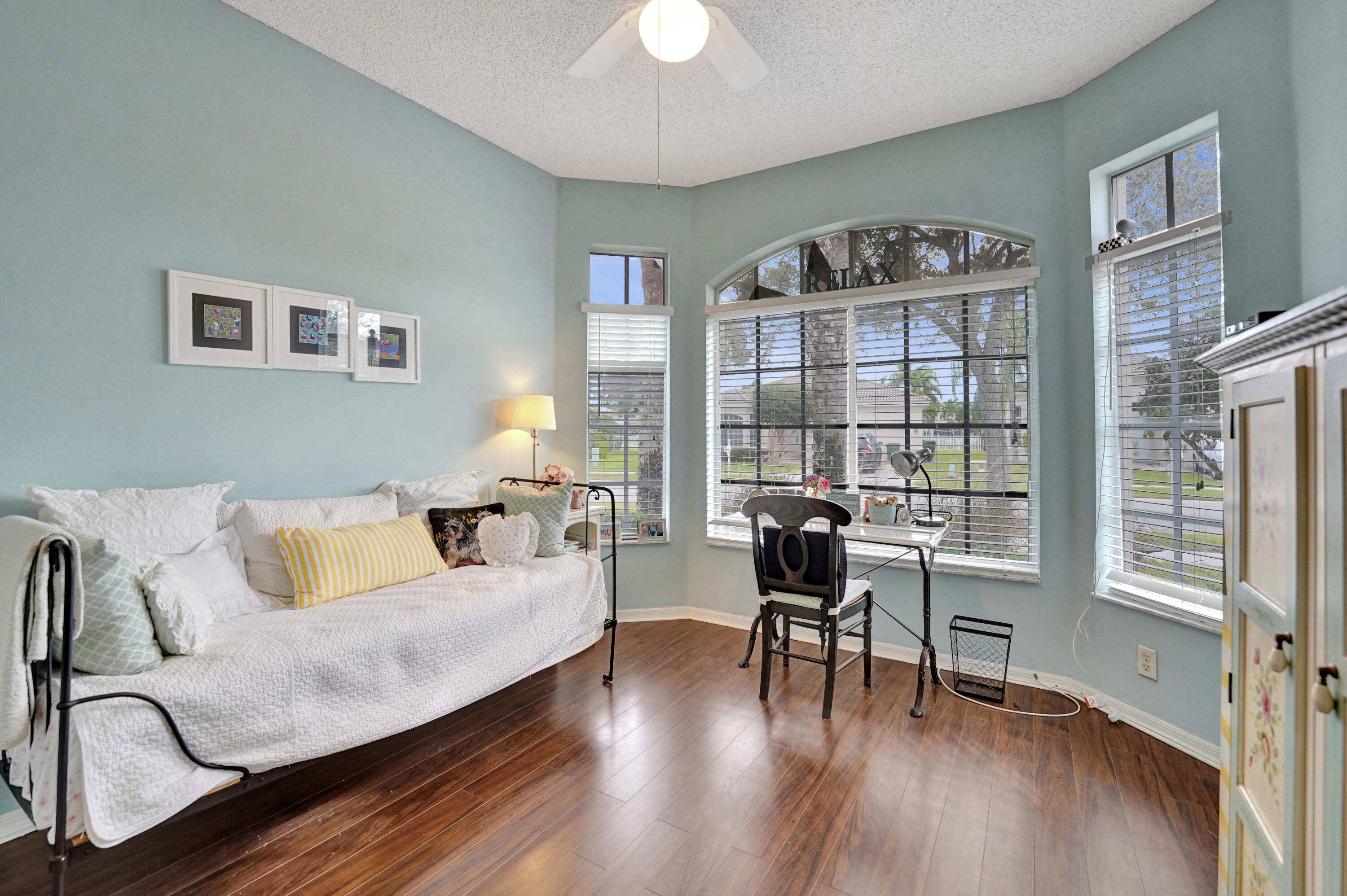 19405 SW 67th Pembroke Pines, FL 33332