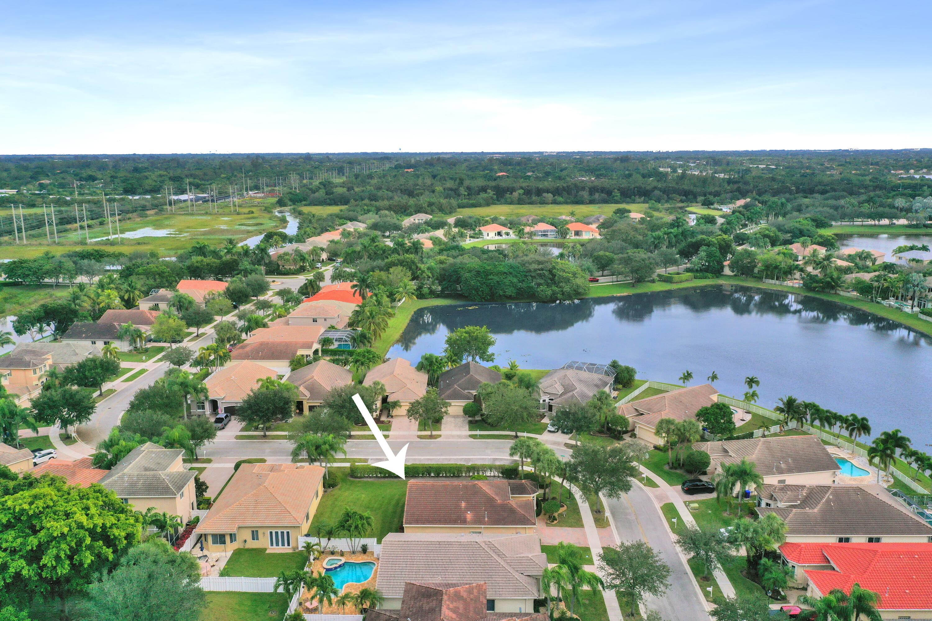 19405 SW 67th Pembroke Pines, FL 33332