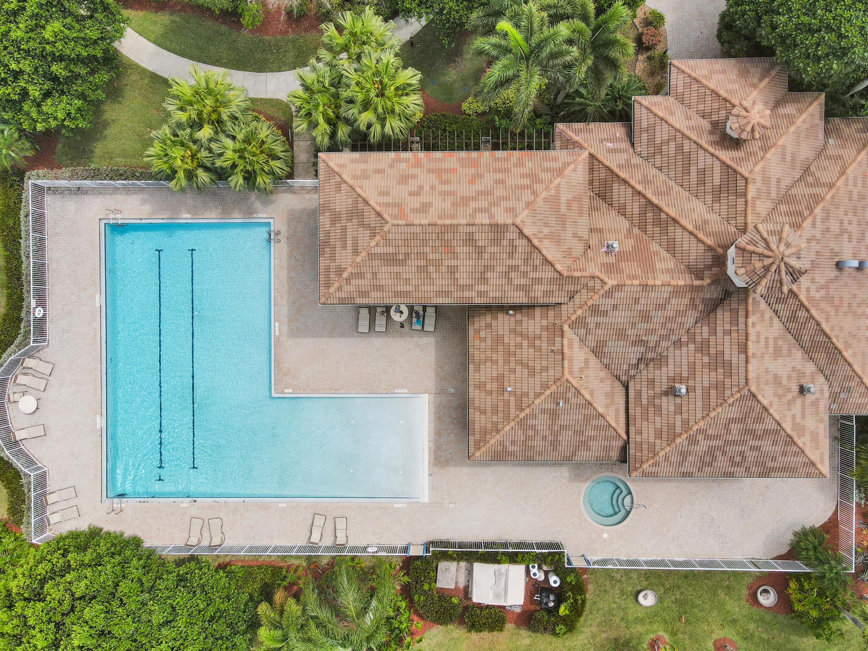 19405 SW 67th Pembroke Pines, FL 33332