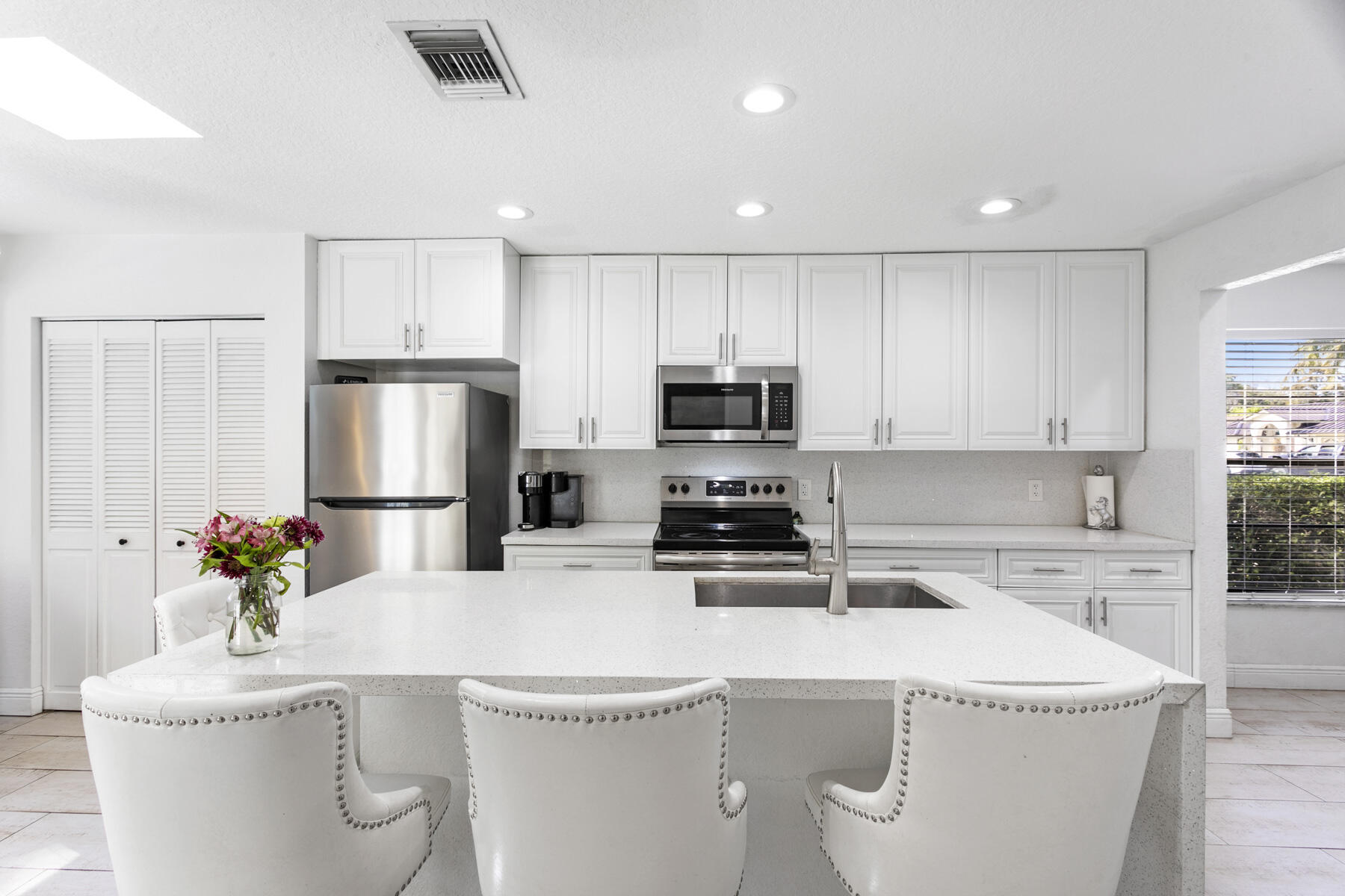 1855 Primrose Ln Wellington, FL 33414