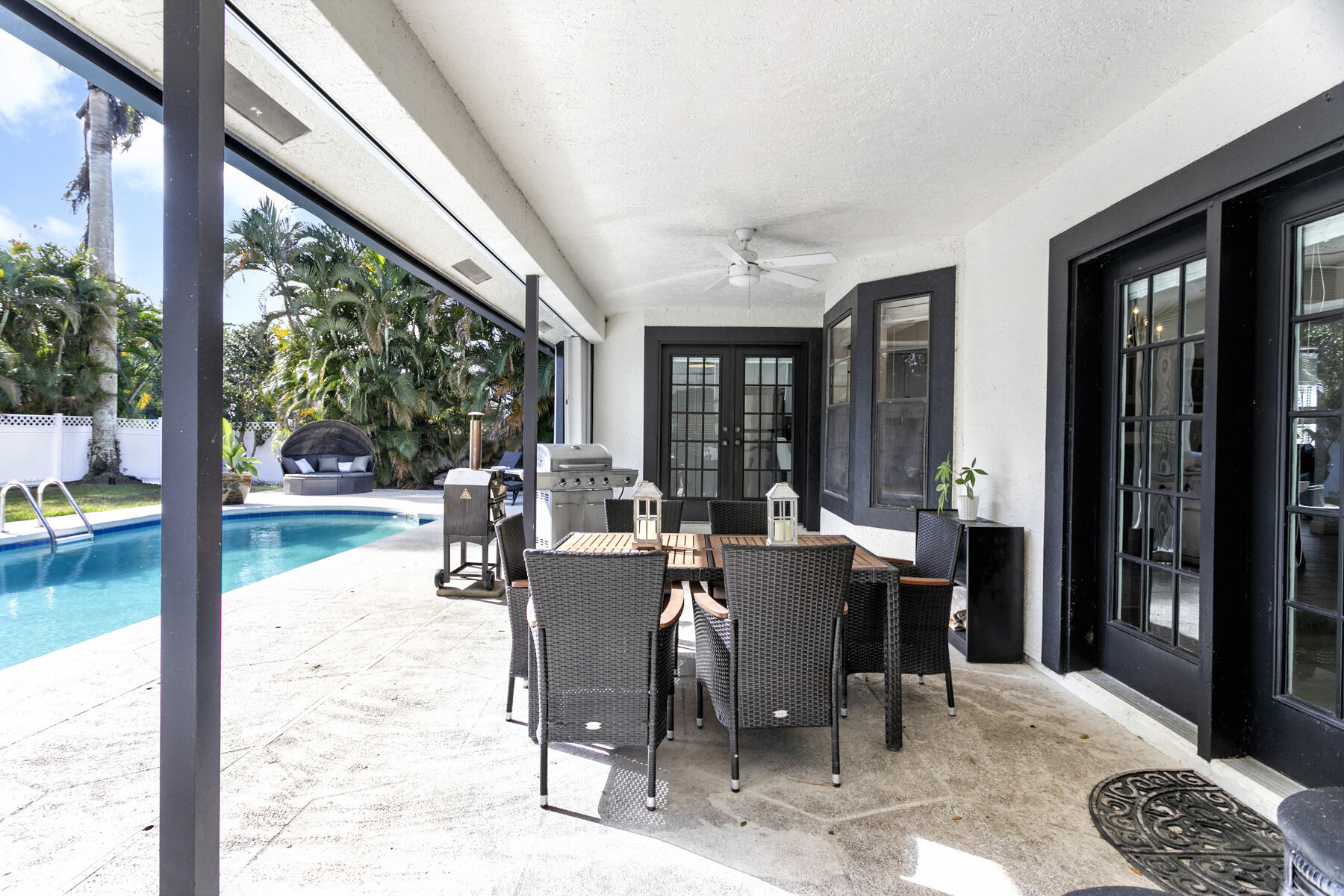 1855 Primrose Ln Wellington, FL 33414