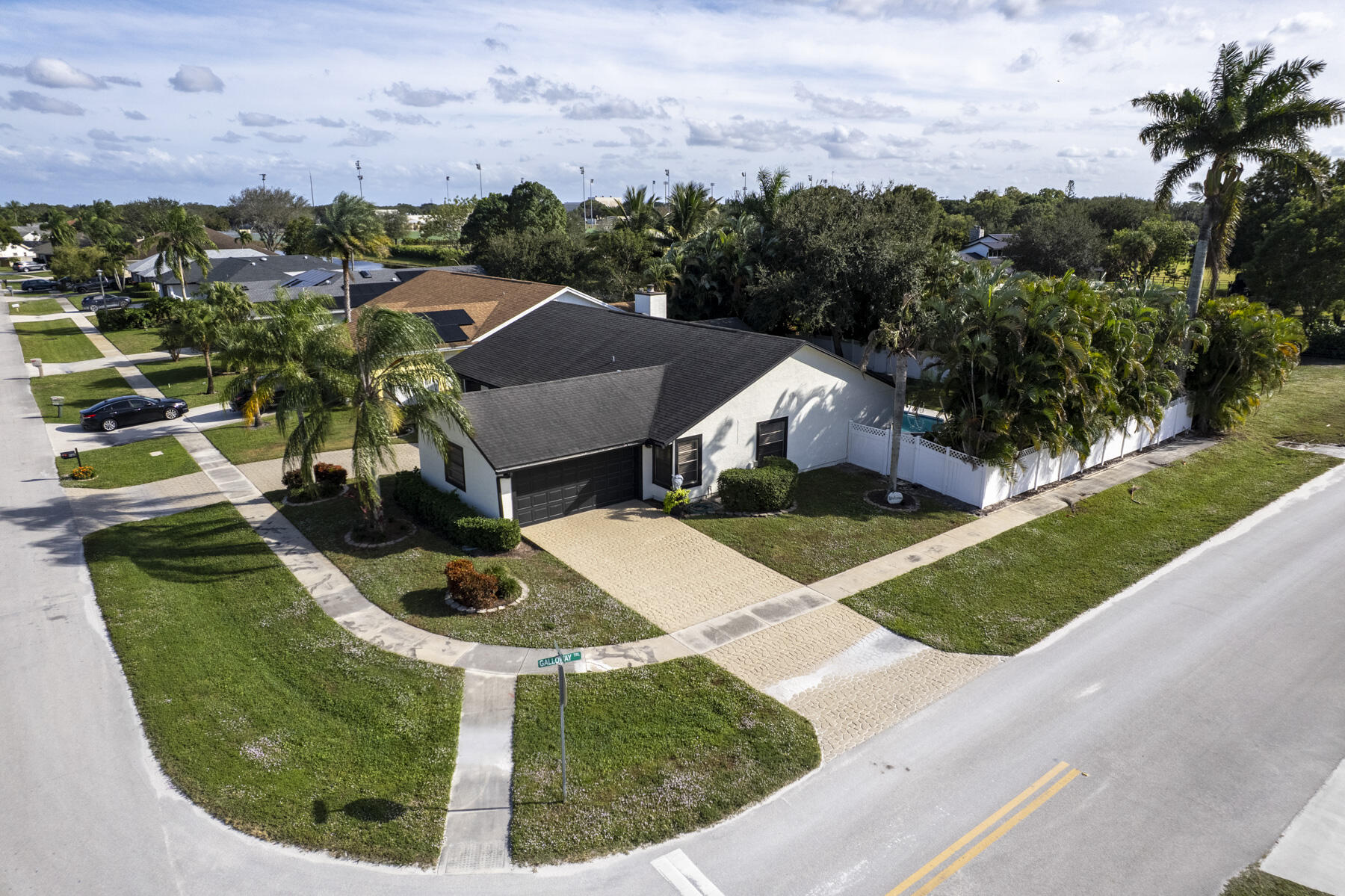 1855 Primrose Ln Wellington, FL 33414