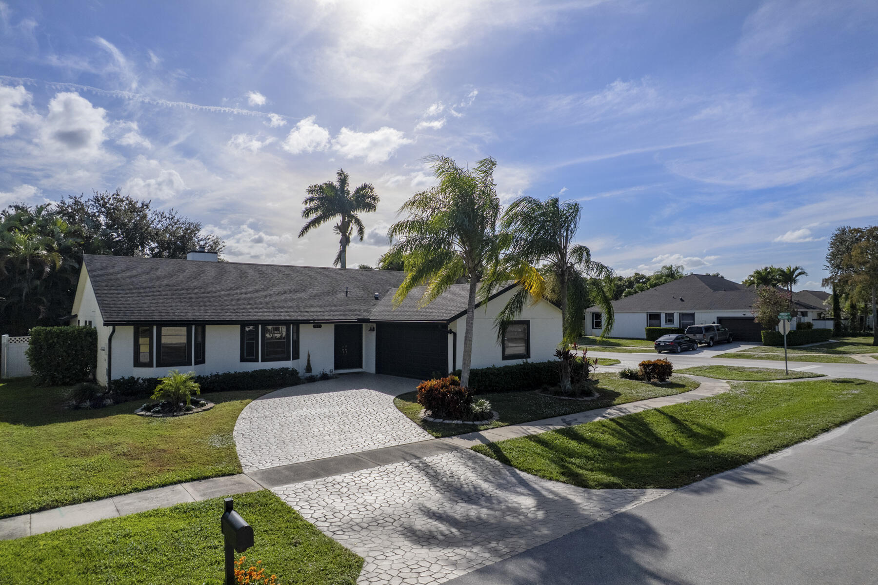 1855 Primrose Ln Wellington, FL 33414