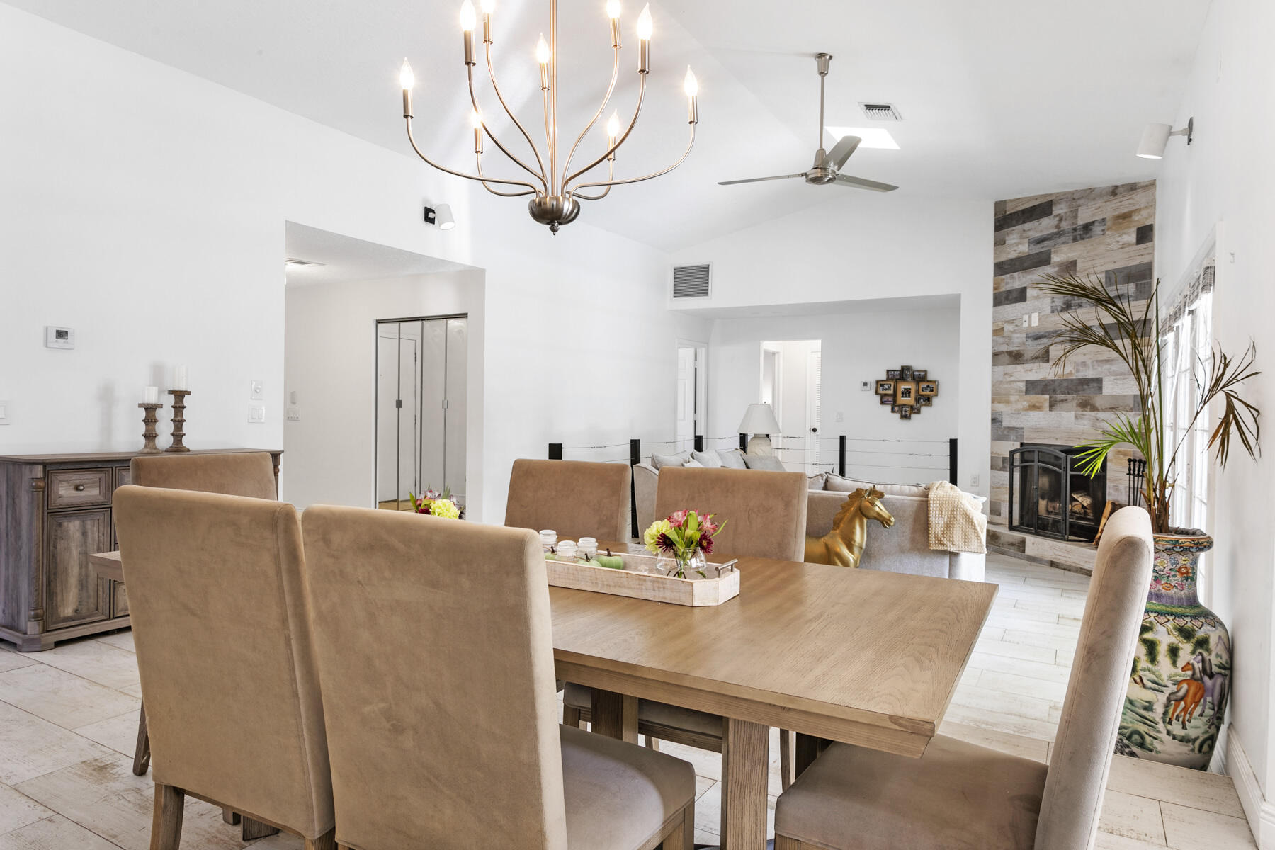 1855 Primrose Ln Wellington, FL 33414