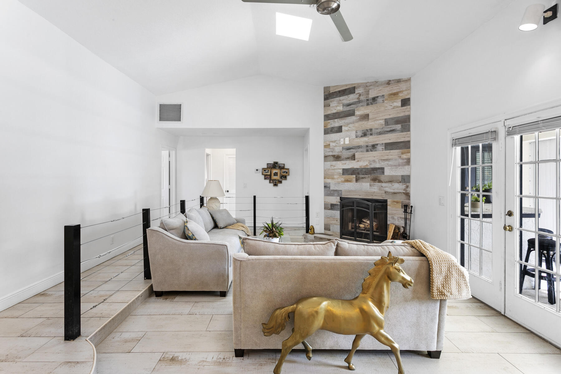 1855 Primrose Ln Wellington, FL 33414