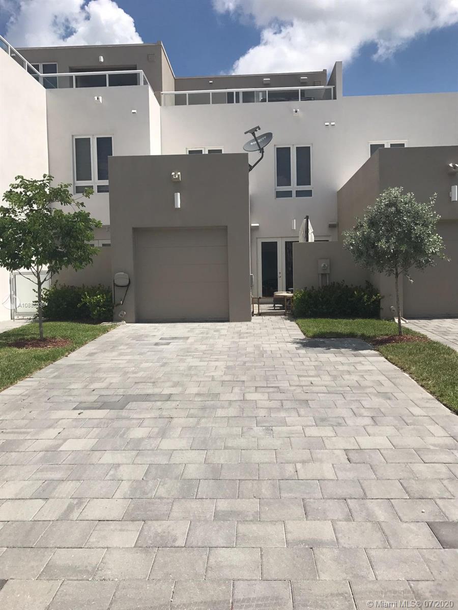 10506 NW 66th St