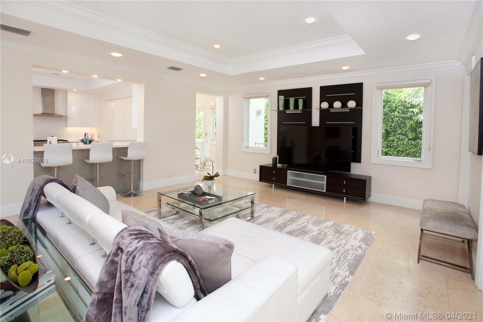 7370 Los Pinos Blvd Coral Gables, FL 33143