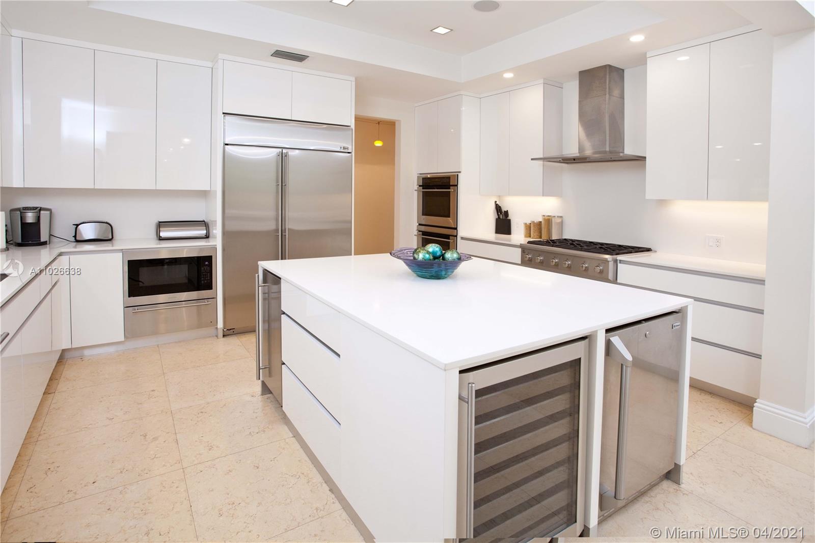 7370 Los Pinos Blvd Coral Gables, FL 33143