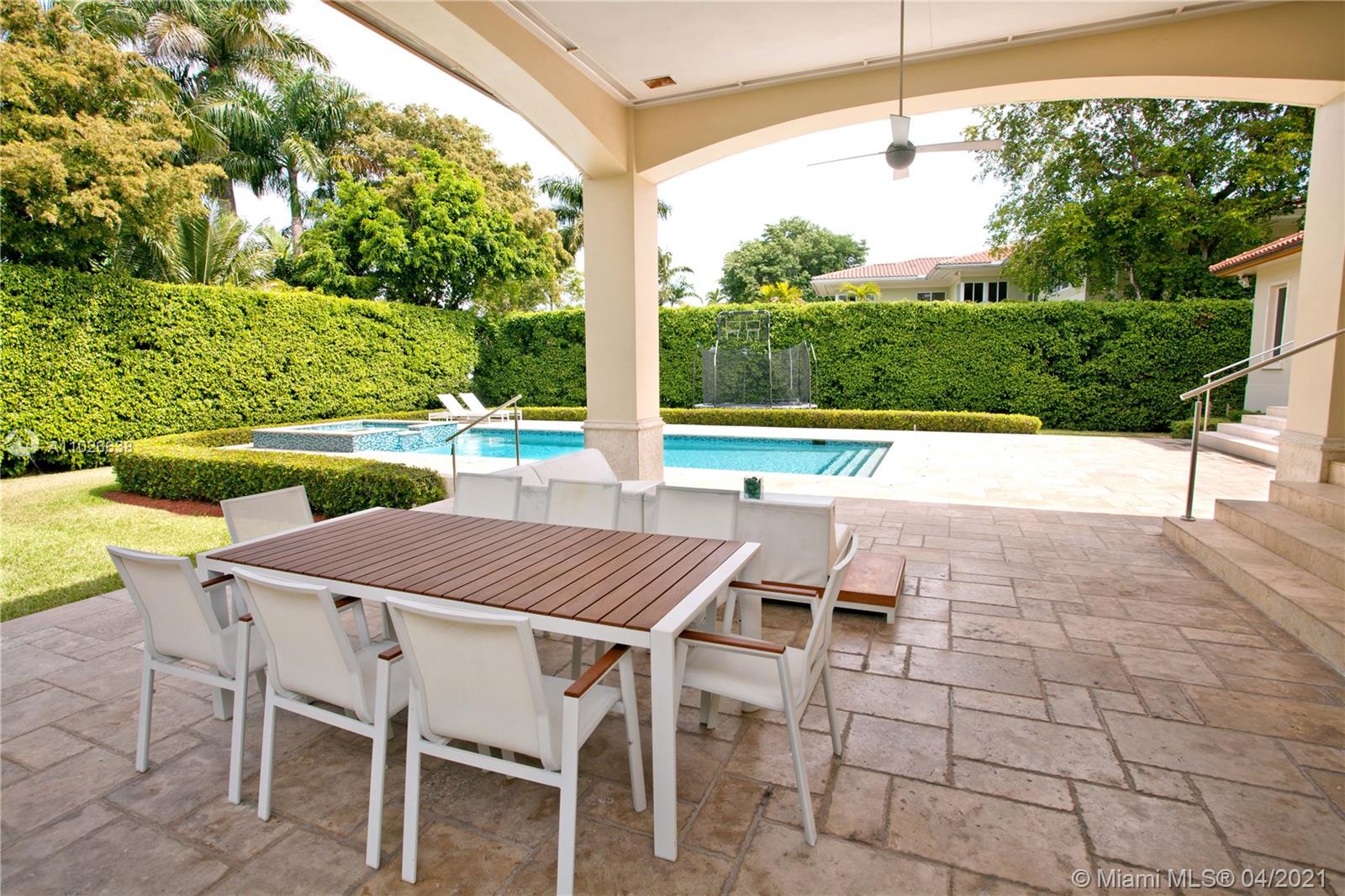 7370 Los Pinos Blvd Coral Gables, FL 33143