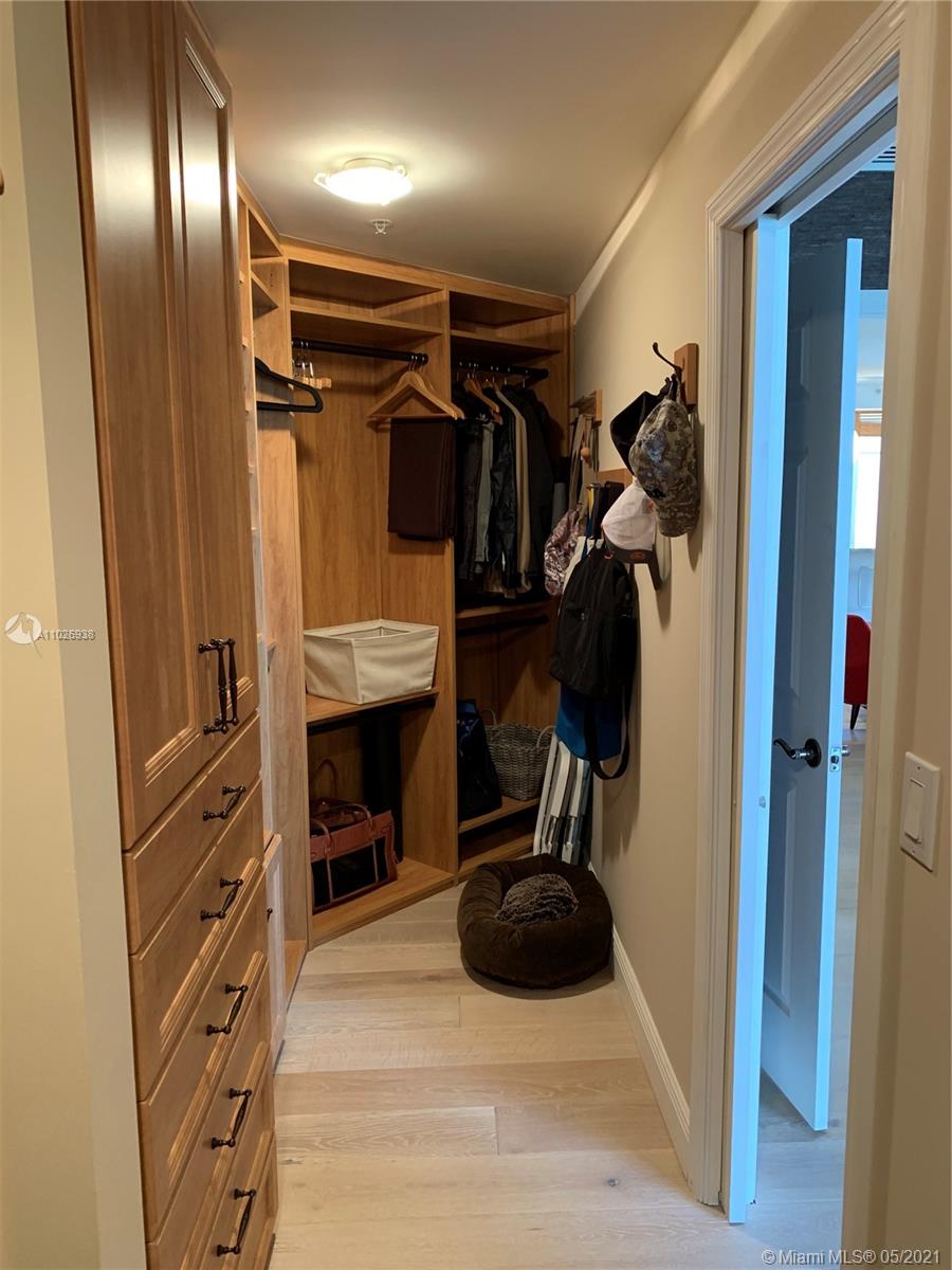 1 Century Ln #408 Miami Beach, FL 33139