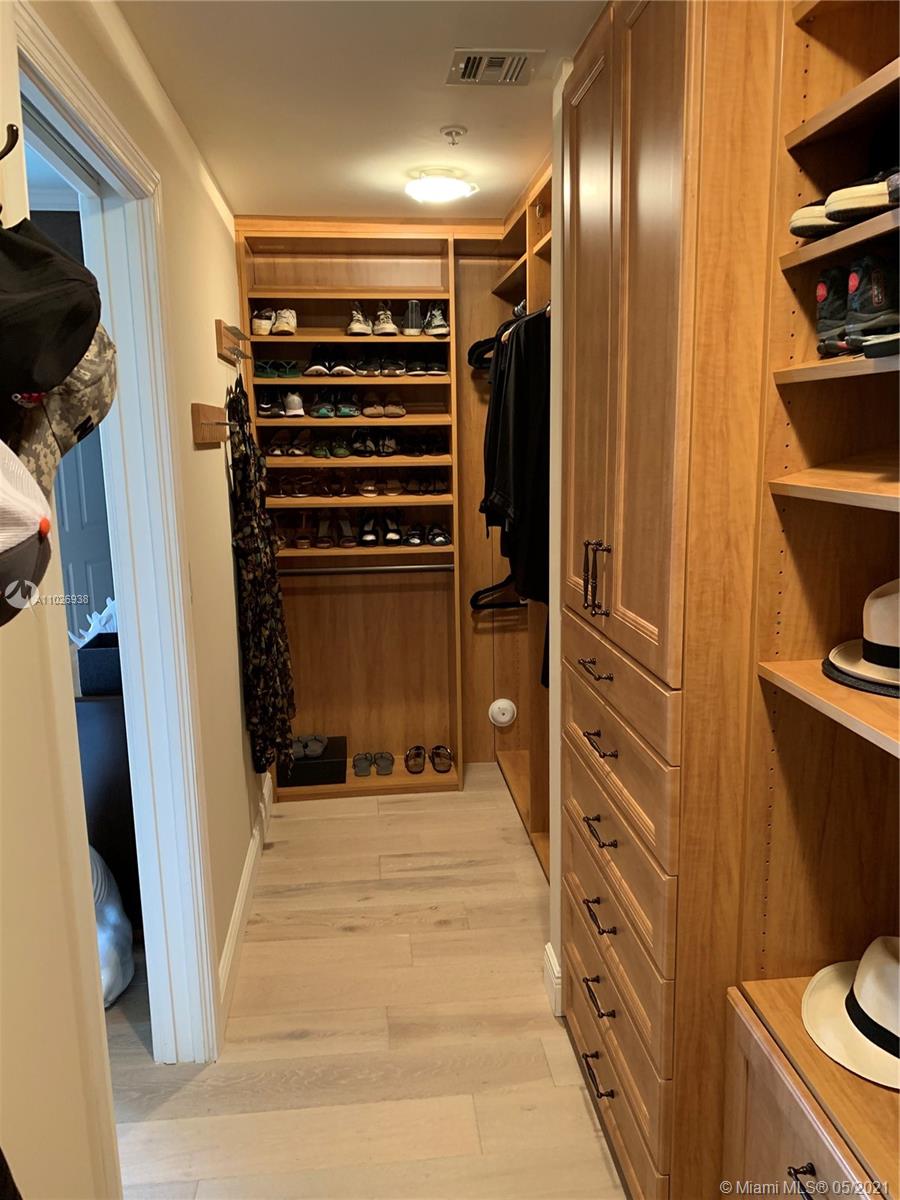 1 Century Ln #408 Miami Beach, FL 33139