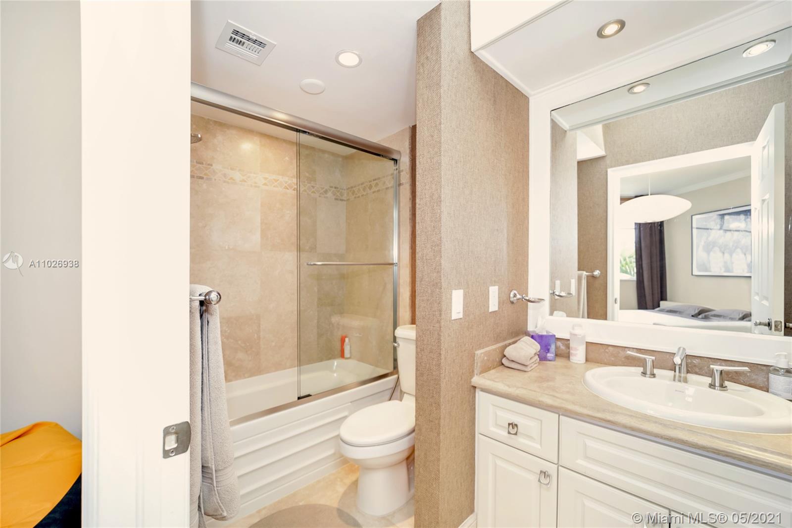 1 Century Ln #408 Miami Beach, FL 33139