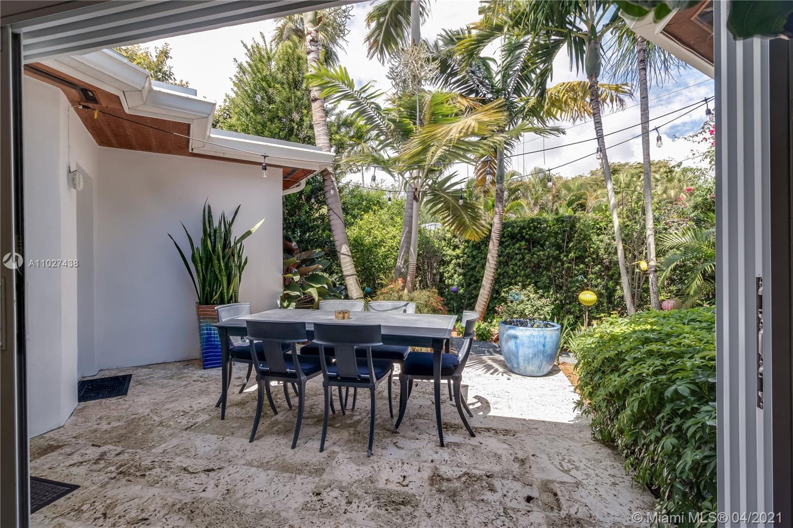 3681 N Prospect Dr Coconut Grove, FL 33133