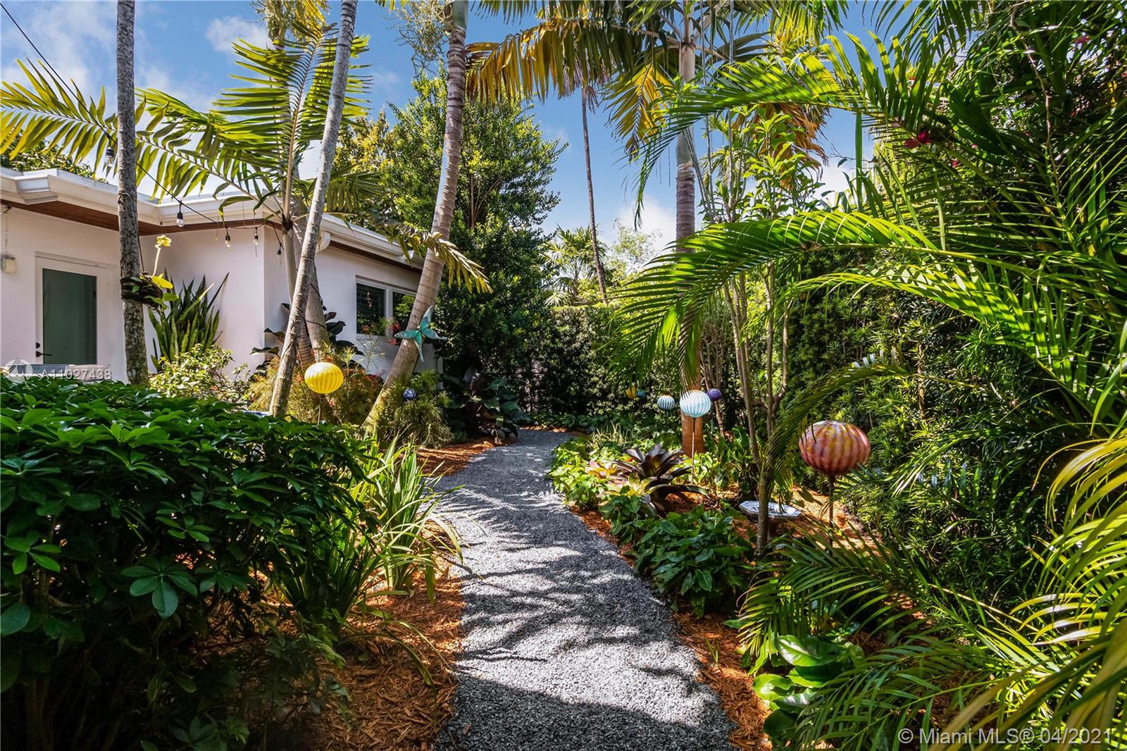 3681 N Prospect Dr Coconut Grove, FL 33133