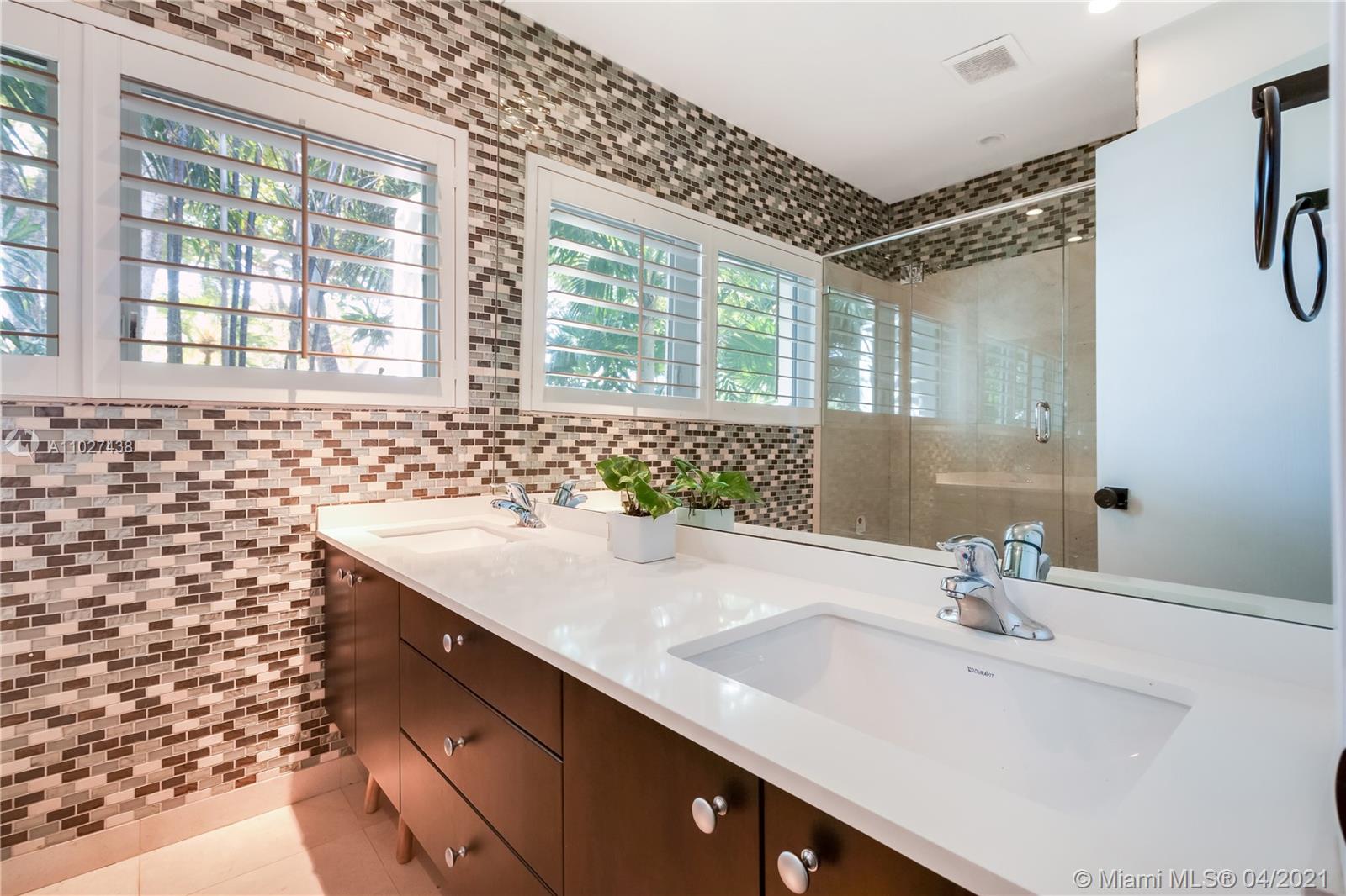 3681 N Prospect Dr Coconut Grove, FL 33133