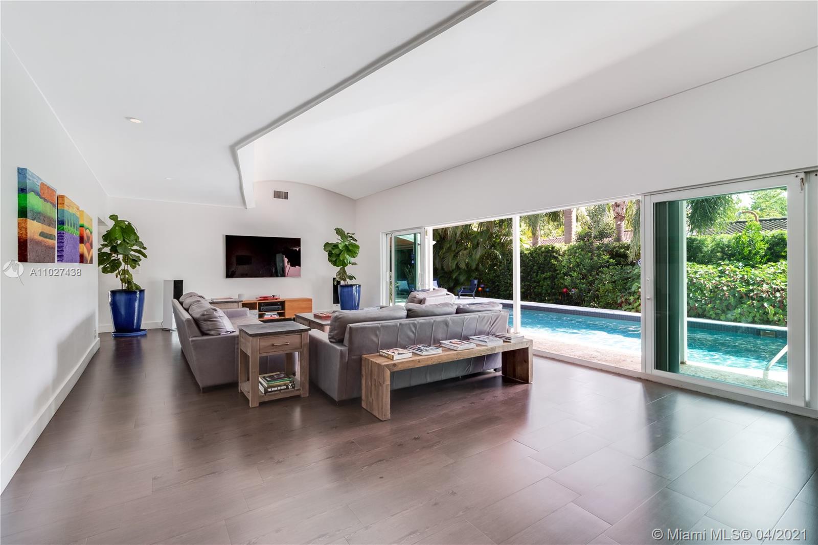 3681 N Prospect Dr Coconut Grove, FL 33133