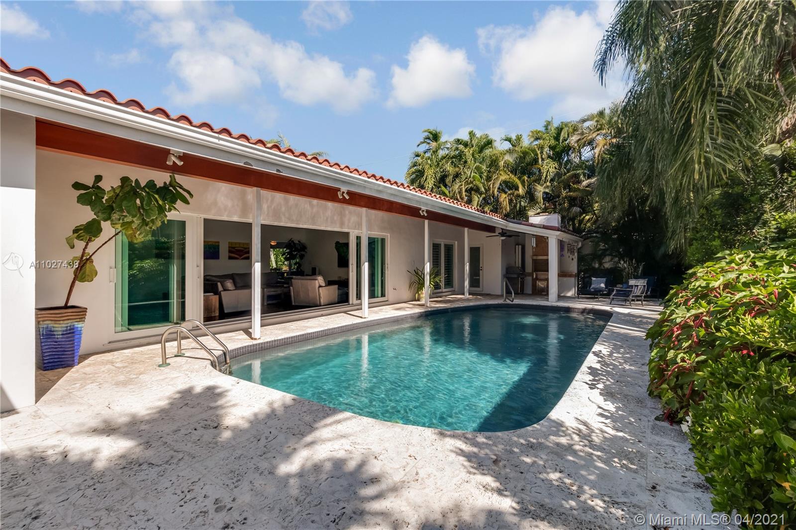 3681 N Prospect Dr Coconut Grove, FL 33133