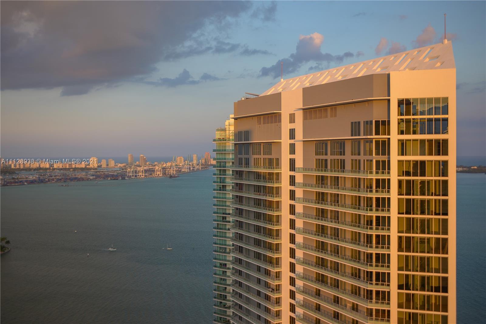 1300 Brickell Bay Dr #1601