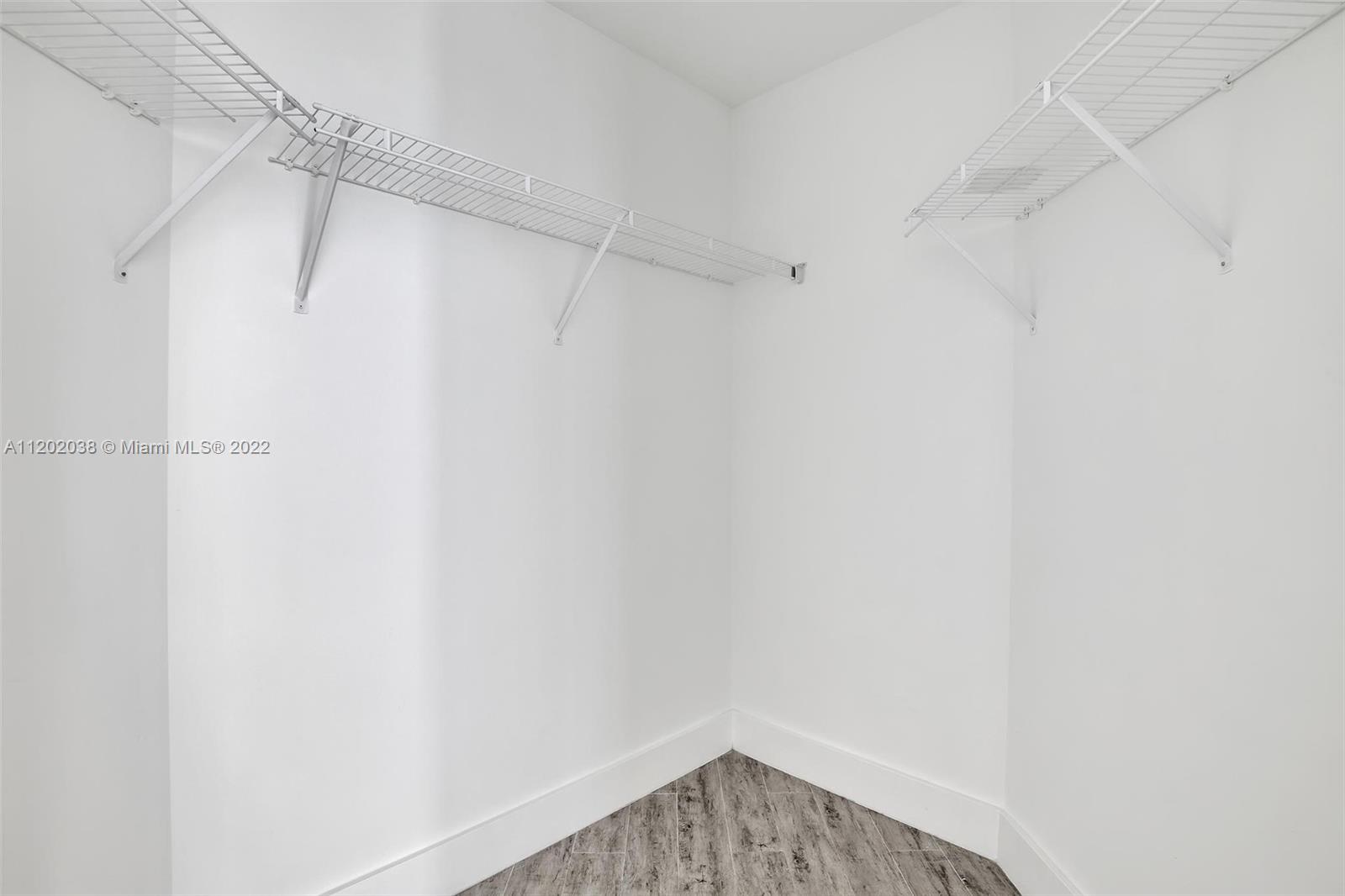 1111 SW 1st Ave #3719-N Miami, FL 33130