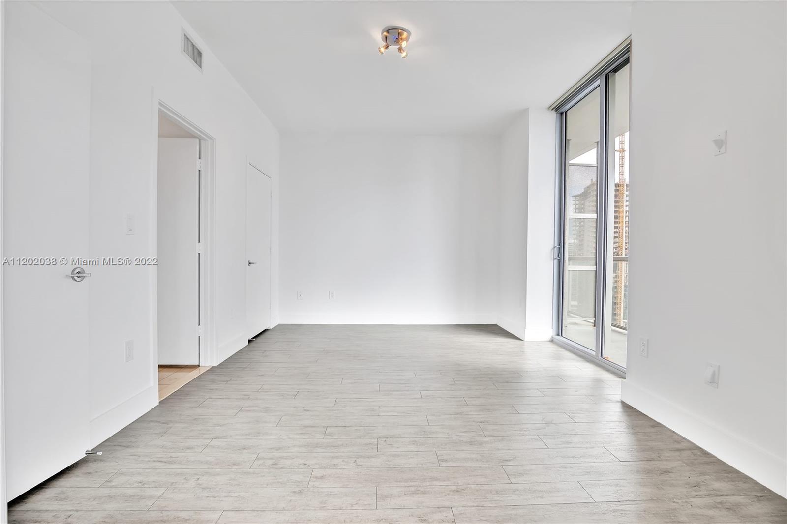 1111 SW 1st Ave #3719-N Miami, FL 33130