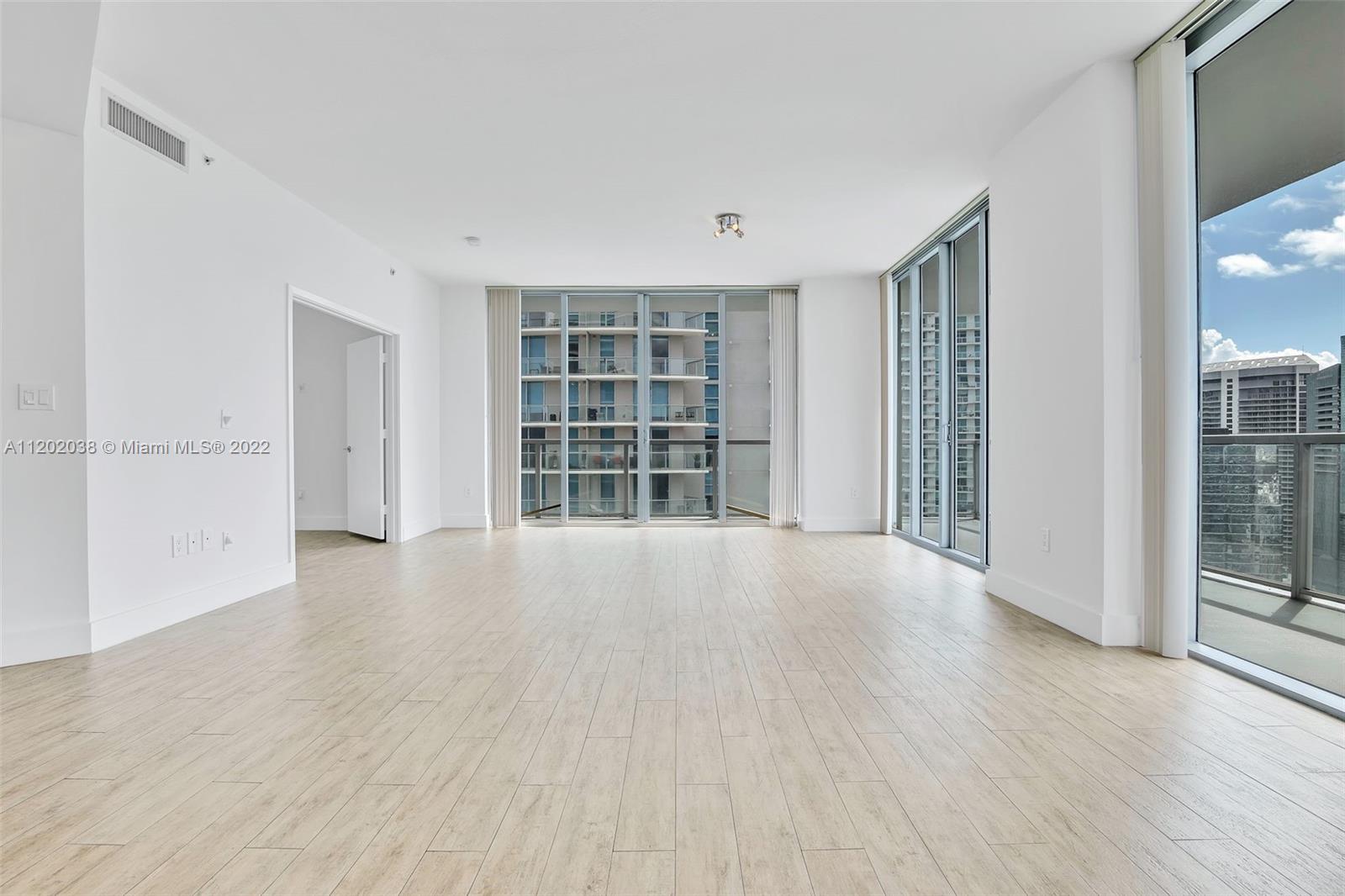 1111 SW 1st Ave #3719-N Miami, FL 33130