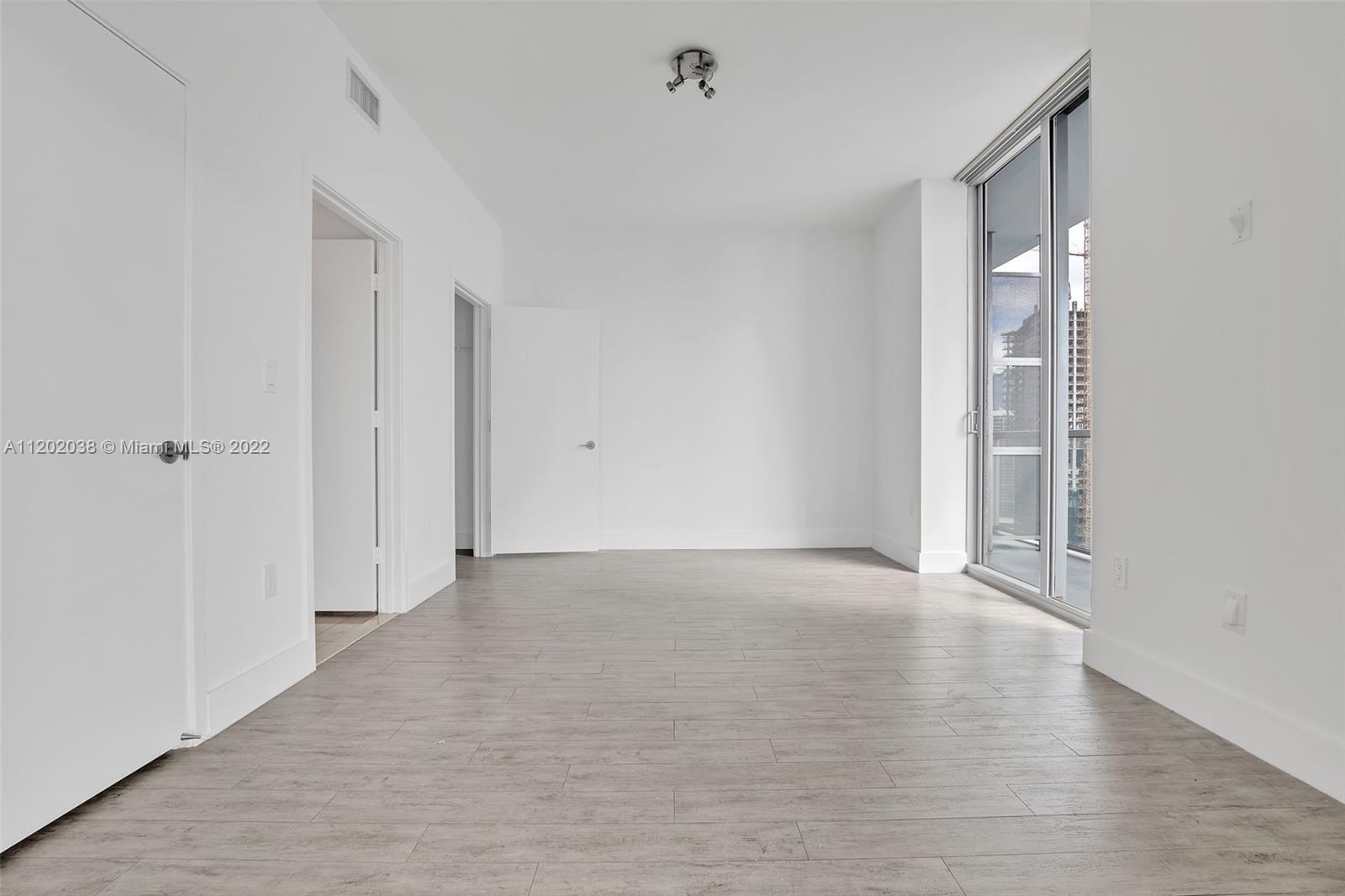 1111 SW 1st Ave #3719-N Miami, FL 33130