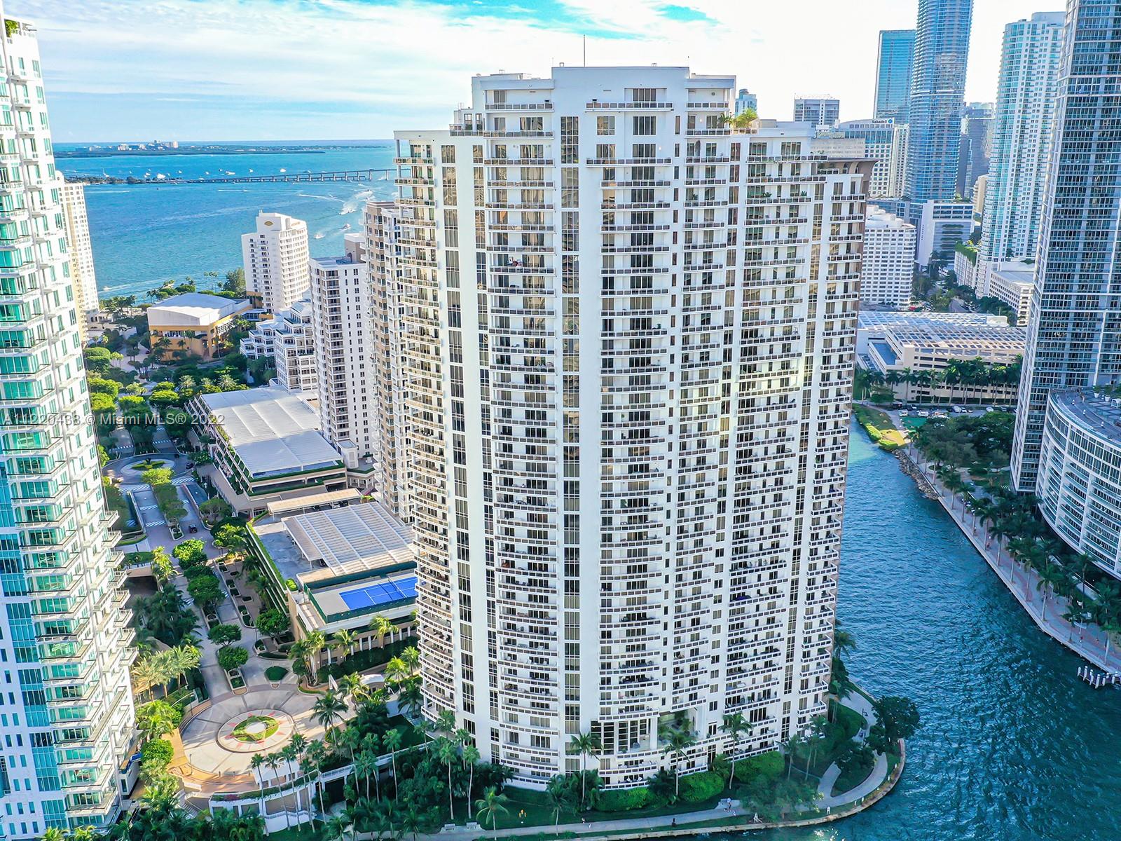 Apartments & Condos For Rent in Brickell Key Miami