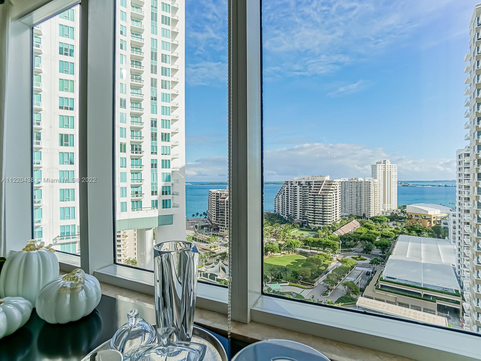 Apartments & Condos For Rent in Brickell Key Miami