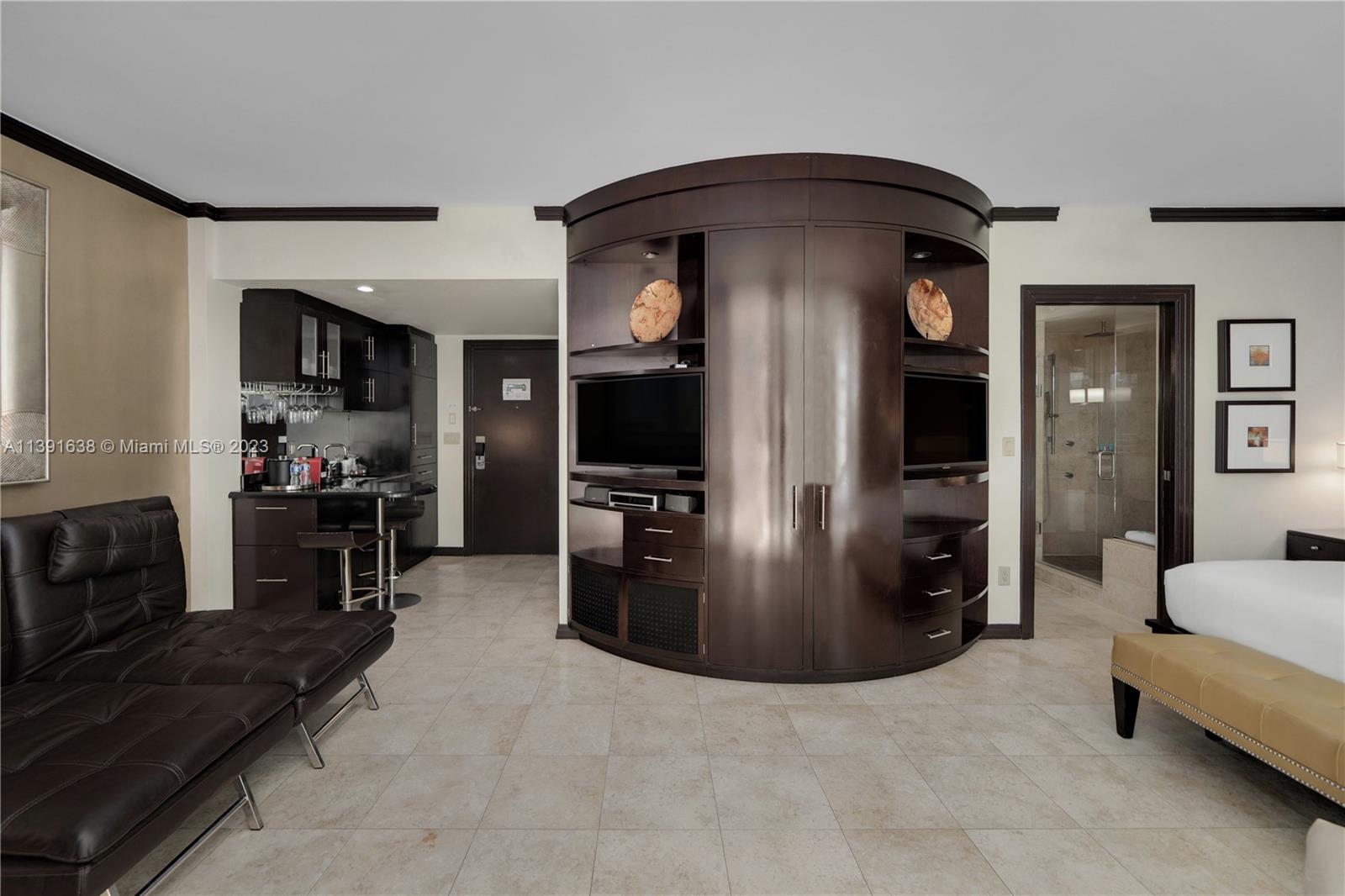 1437 Collins Ave #311,Miami Beach, FL 33139