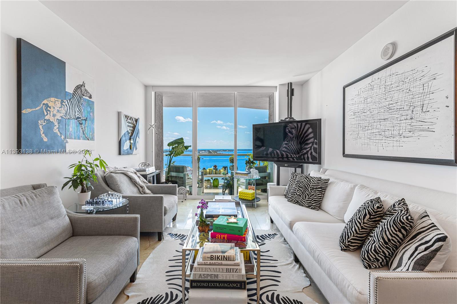 218 SE 14th St #2103 Miami, FL 33131