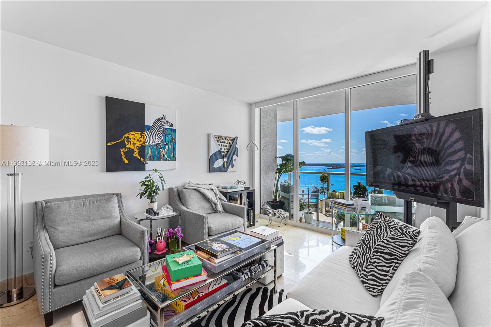 218 SE 14th St #2103 Miami, FL 33131