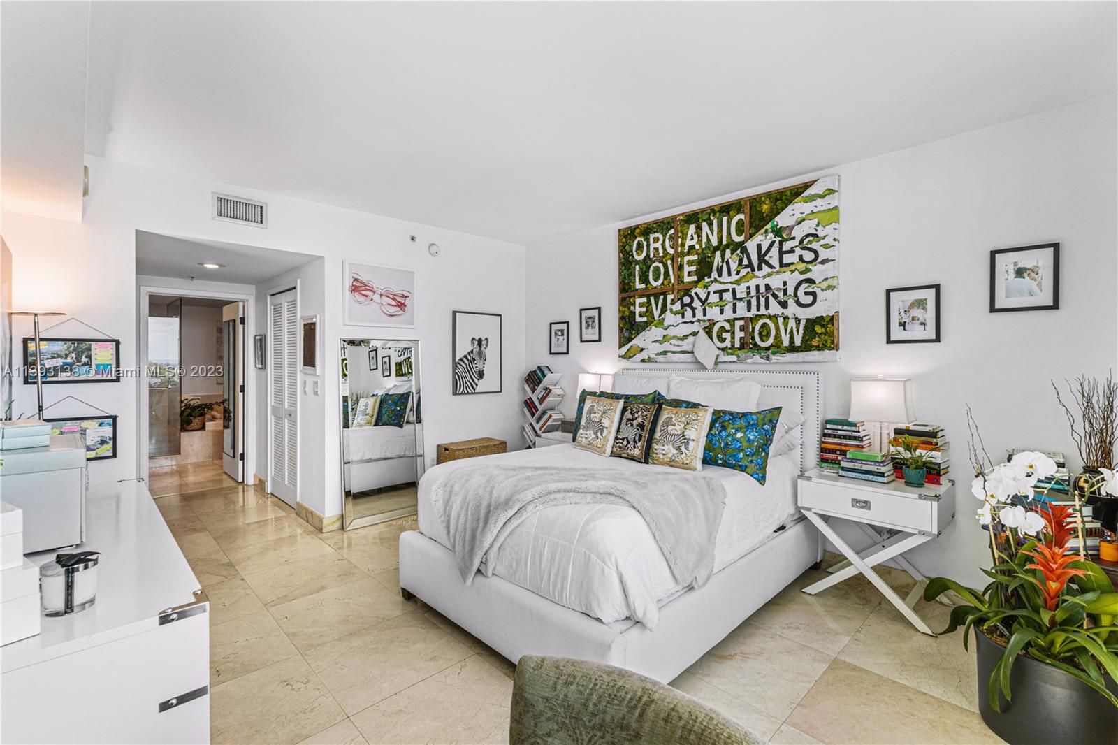 218 SE 14th St #2103 Miami, FL 33131