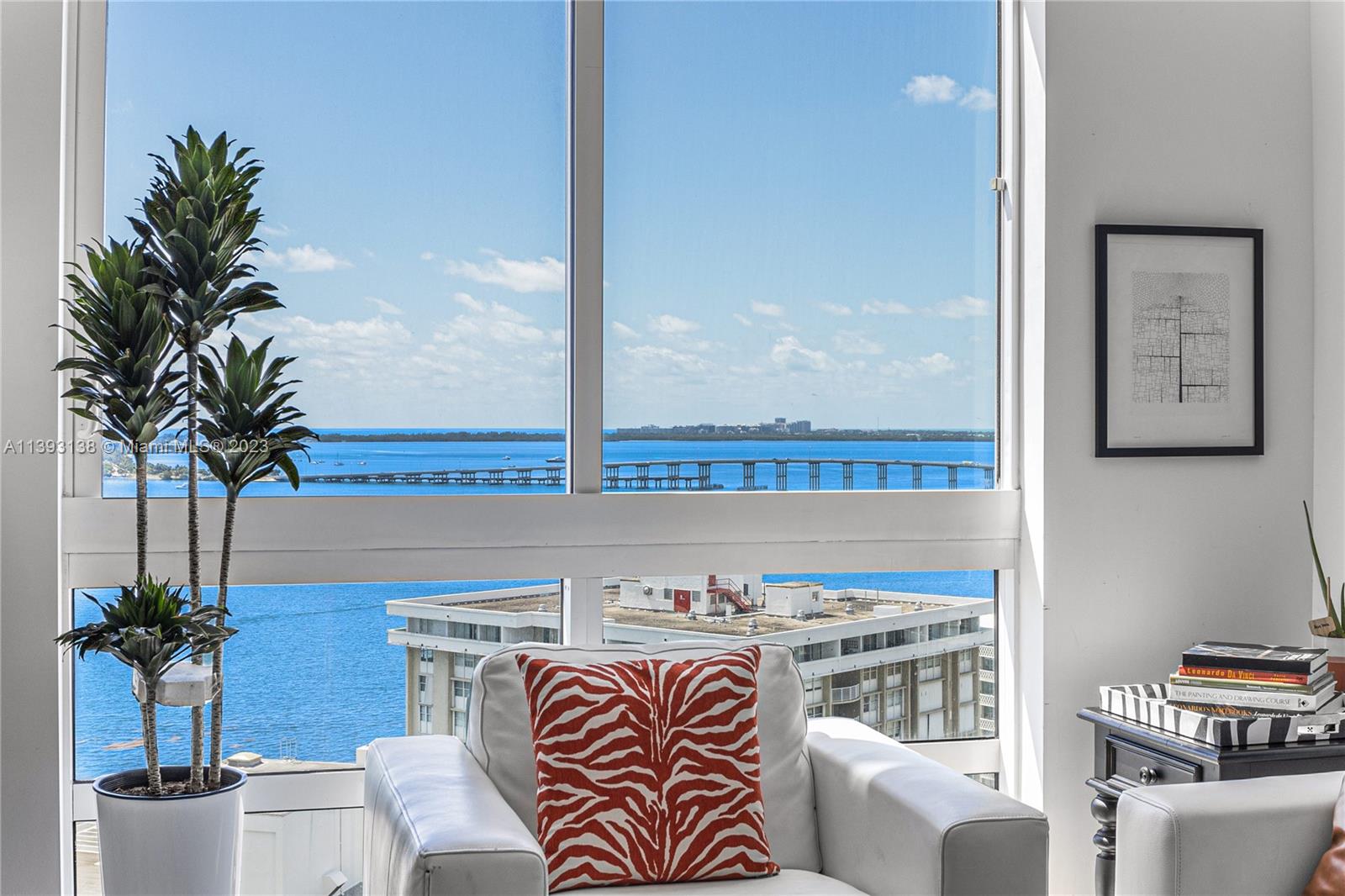 218 SE 14th St #2103 Miami, FL 33131