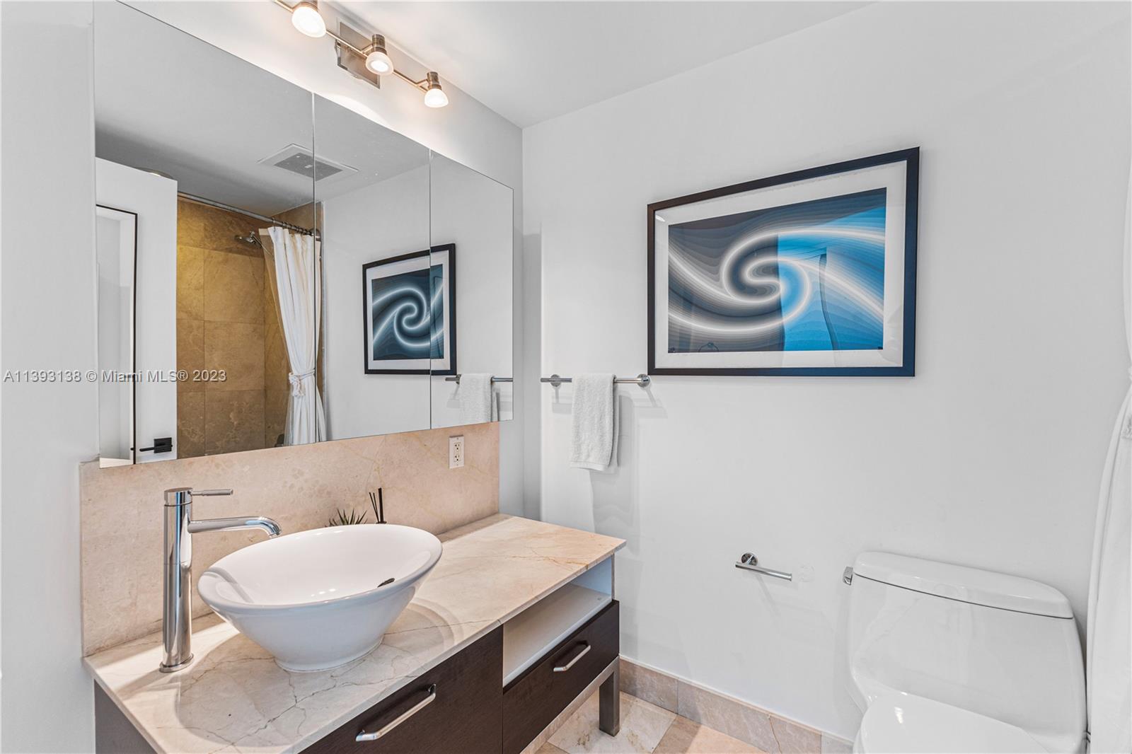 218 SE 14th St #2103 Miami, FL 33131