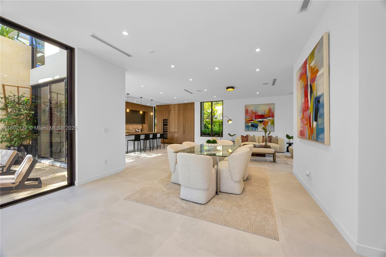 4090 Hardie Ave Miami, FL 33133