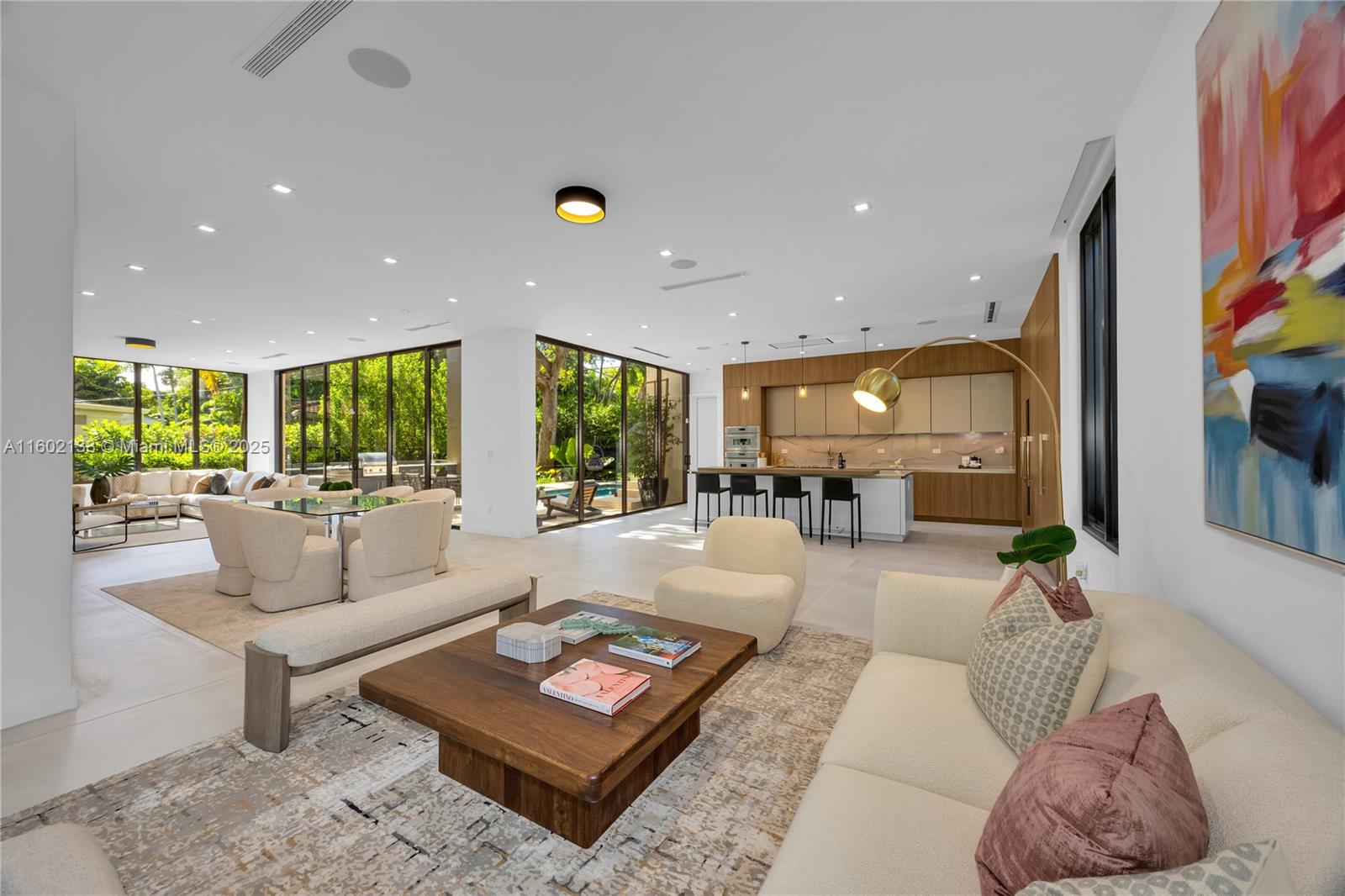 4090 Hardie Ave Miami, FL 33133