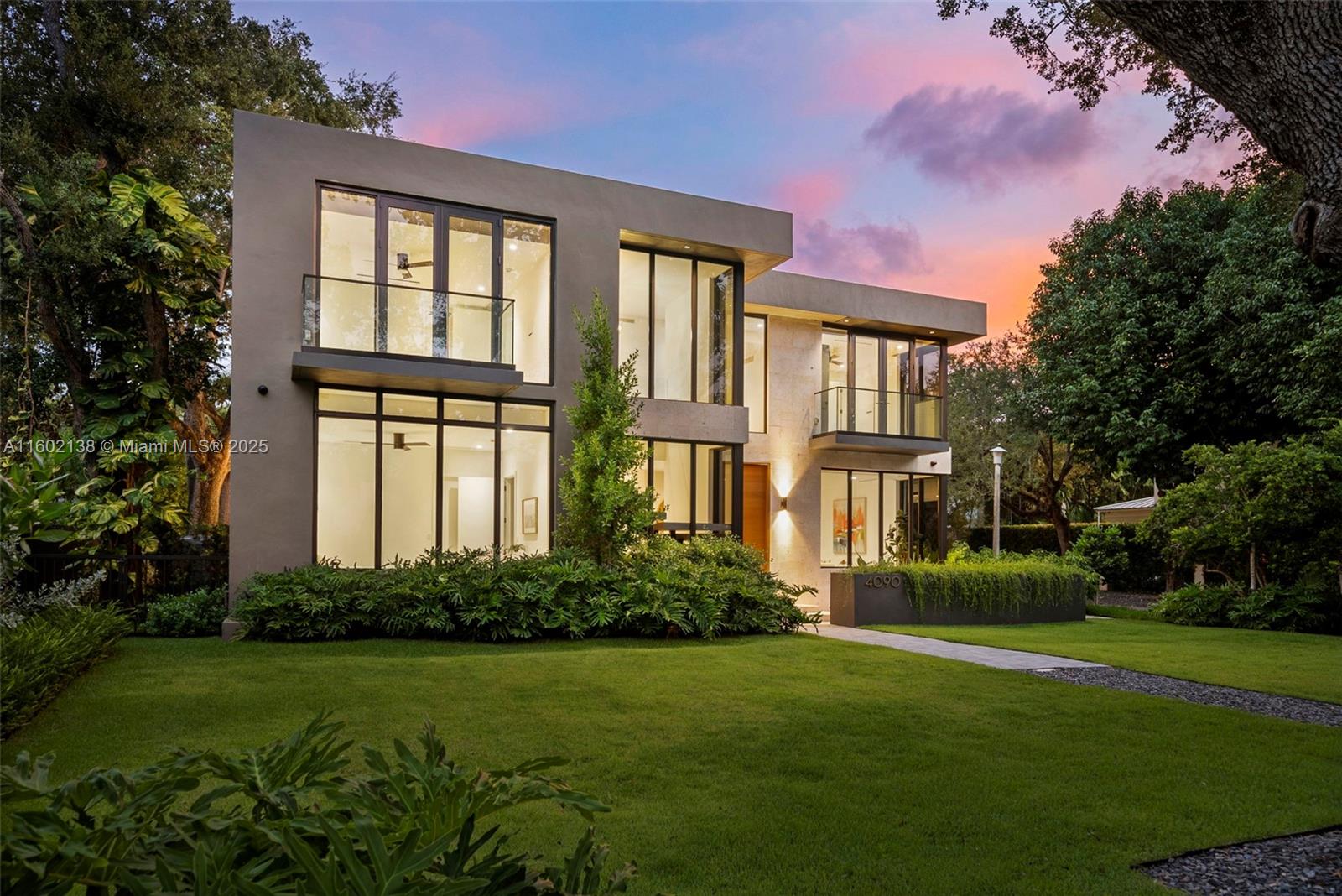 4090 Hardie Ave Miami, FL 33133