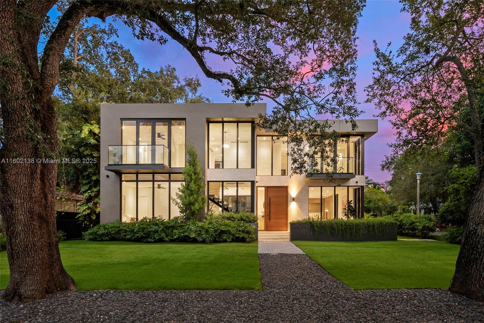 4090 Hardie Ave Miami, FL 33133