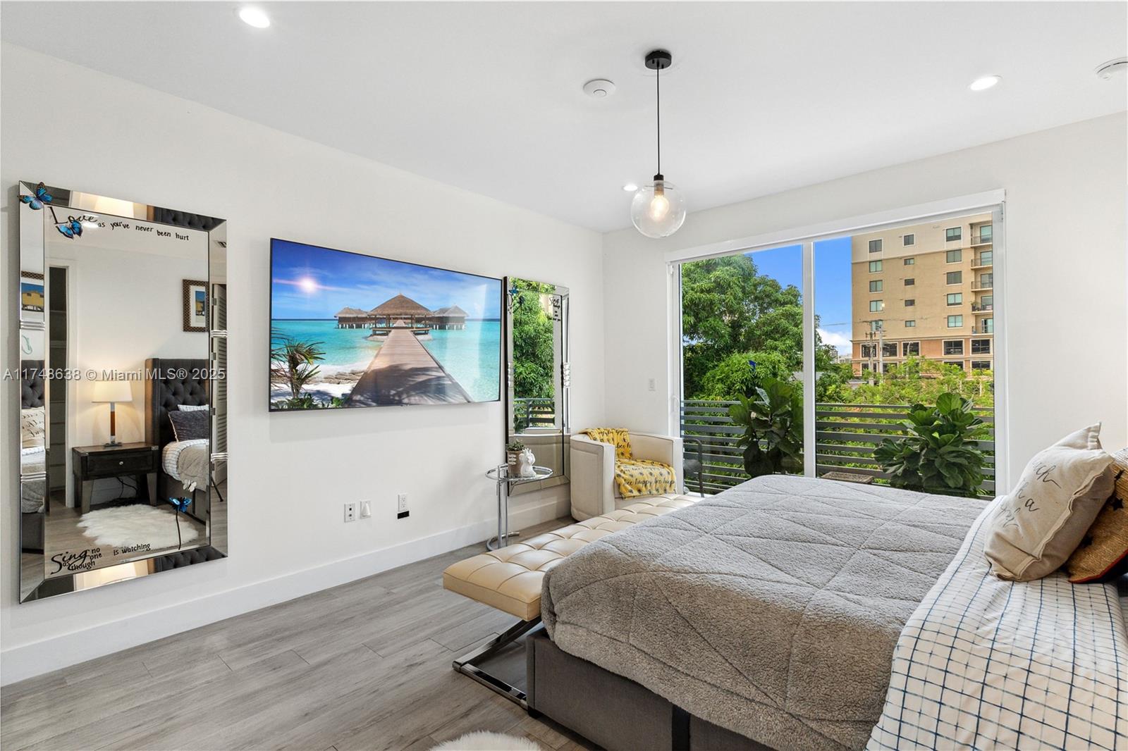 3575 SW 23rd St #3575 Miami, FL 33145